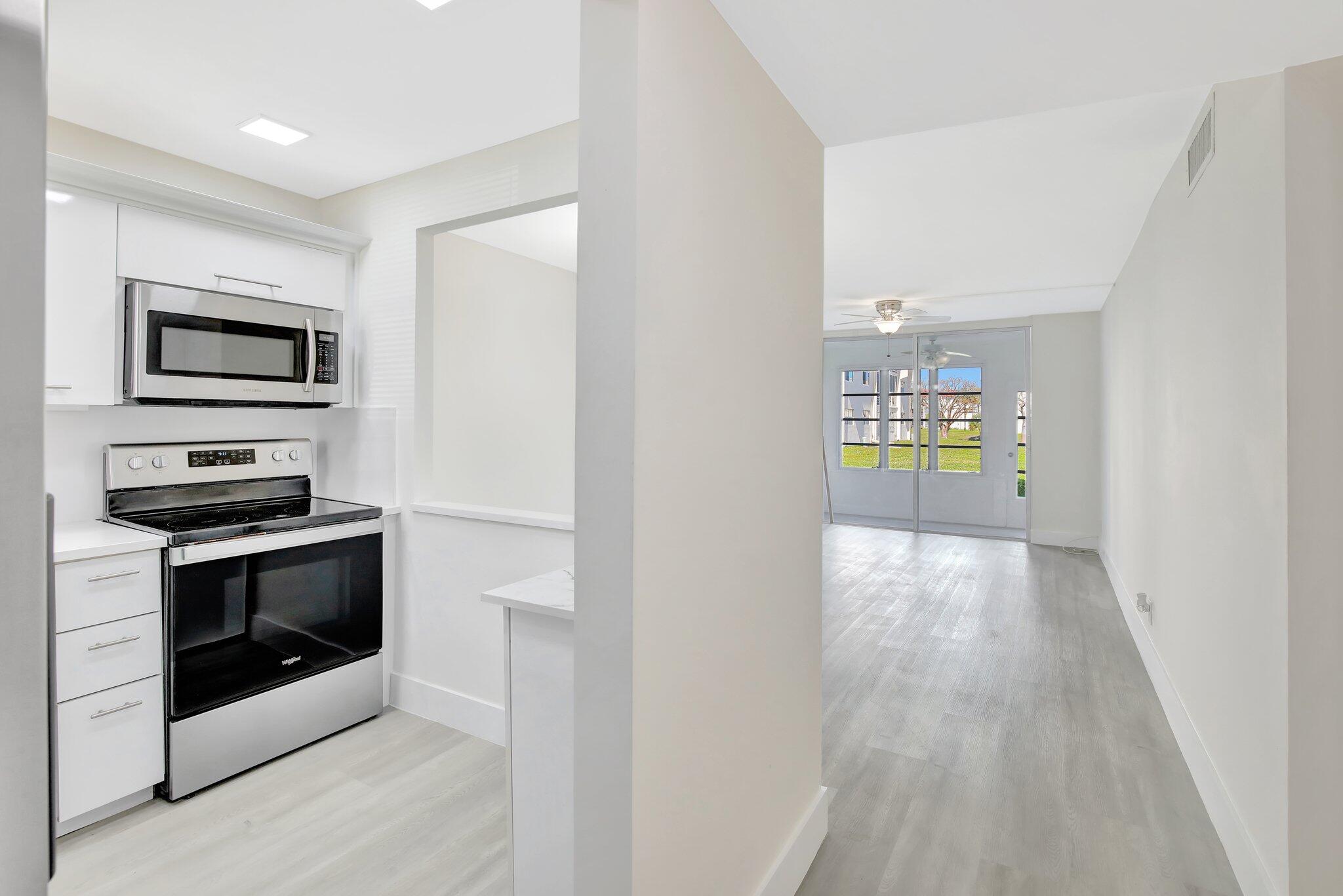 Sunrise Lakes Phase 1 Bldg 6 - Residential