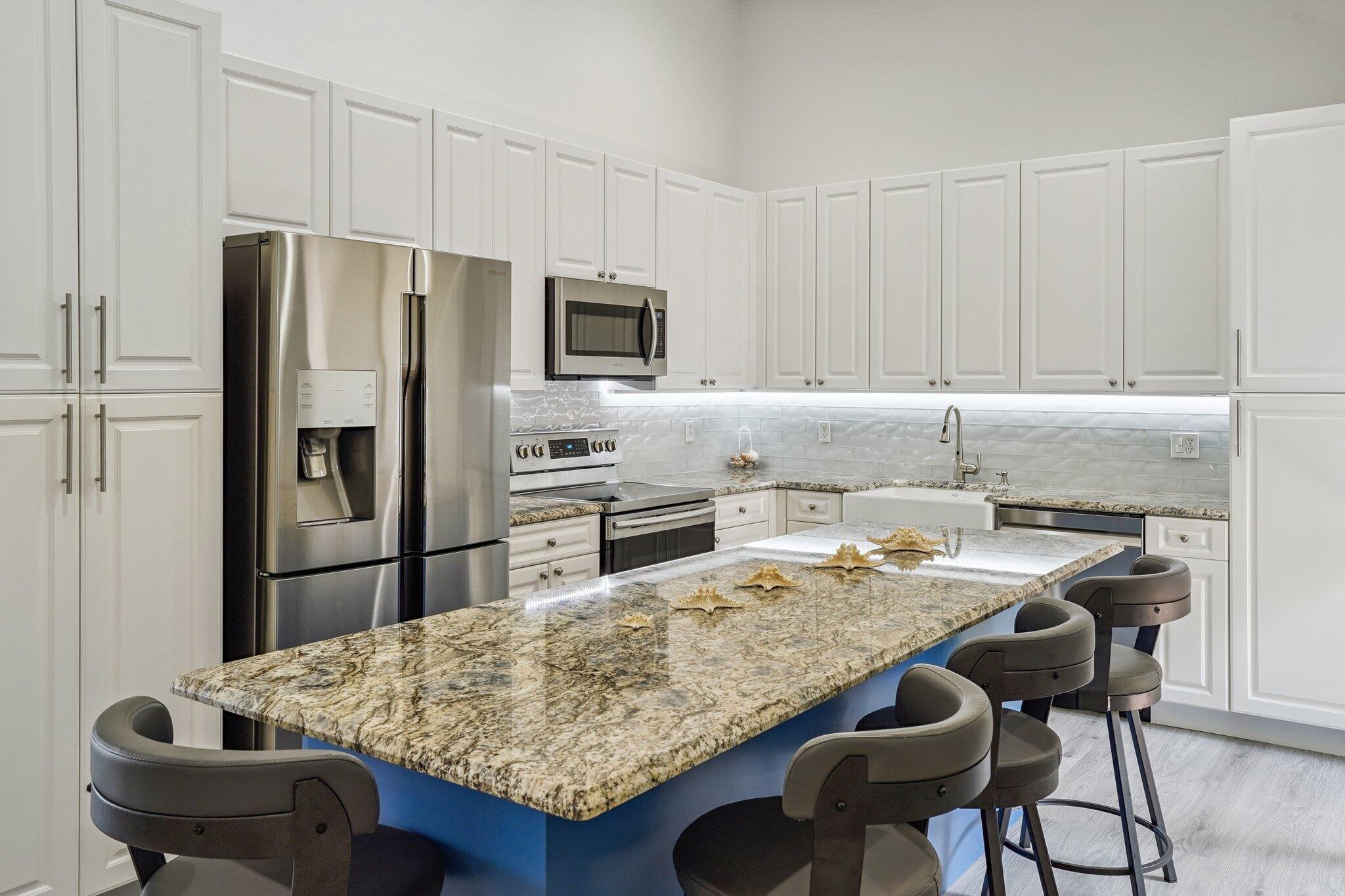 Andros Isle - Residential