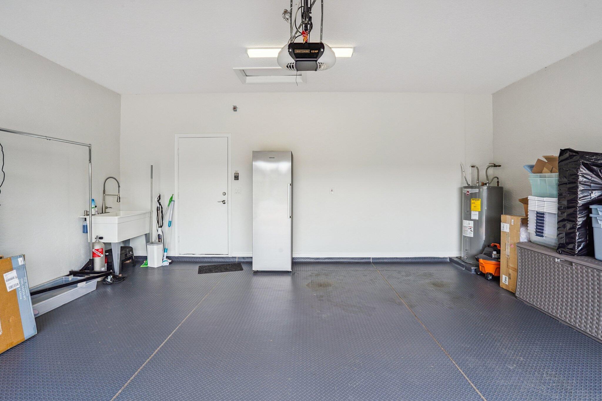 Andros Isle - Residential