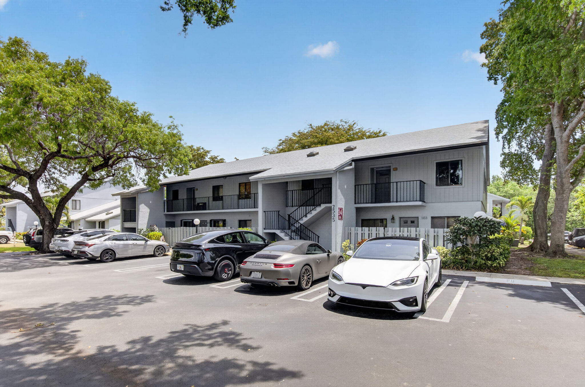 ENVIRONMENT I CONDO - Residential