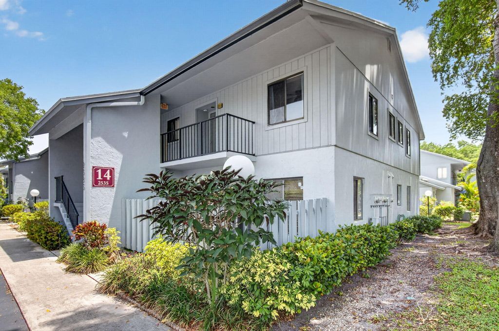 Photo of 2535 SW 22nd Avenue #103, Delray Beach, FL 33445 (MLS # B26027826)
