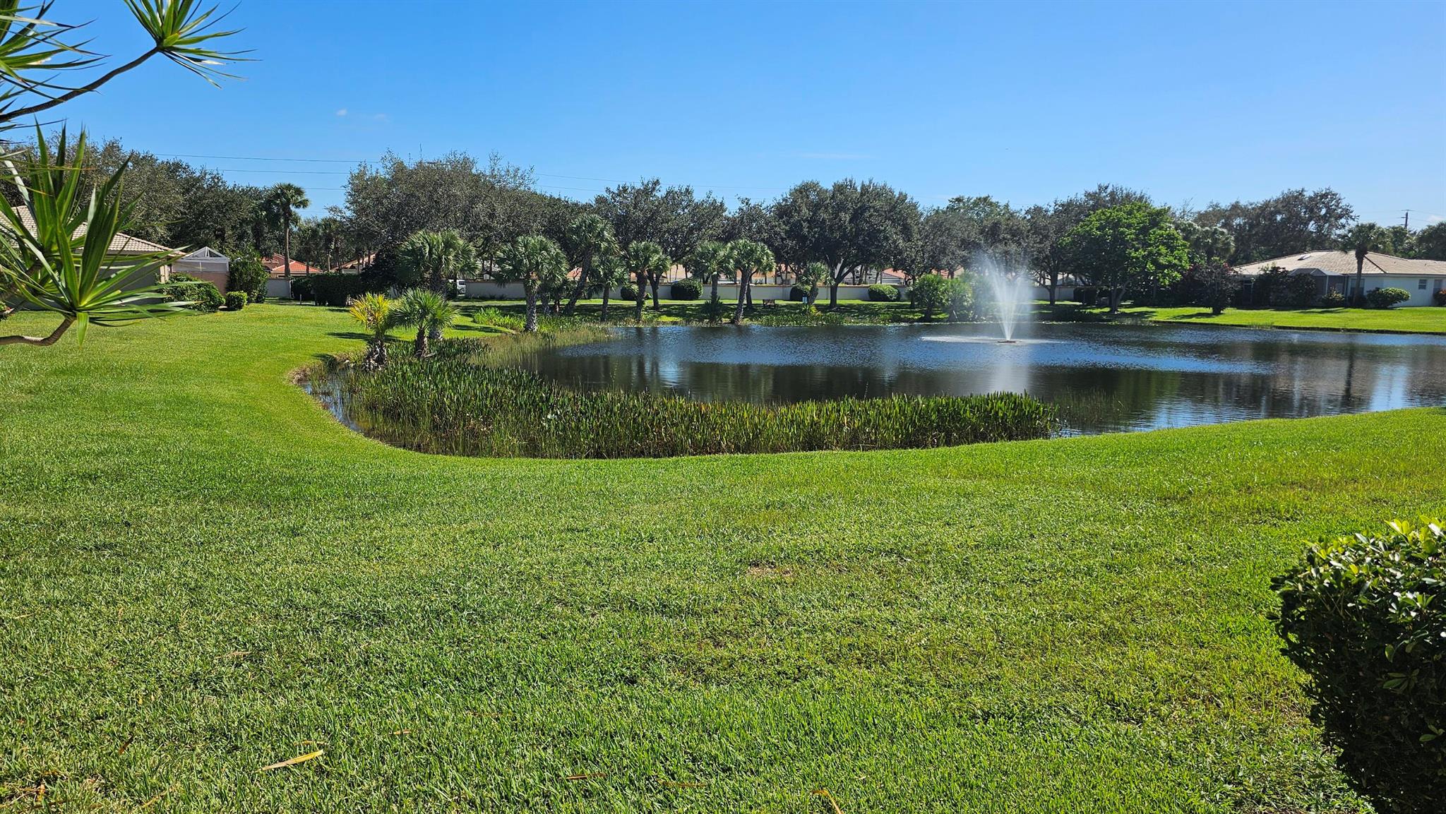 PALM ISLES WEST - Residential