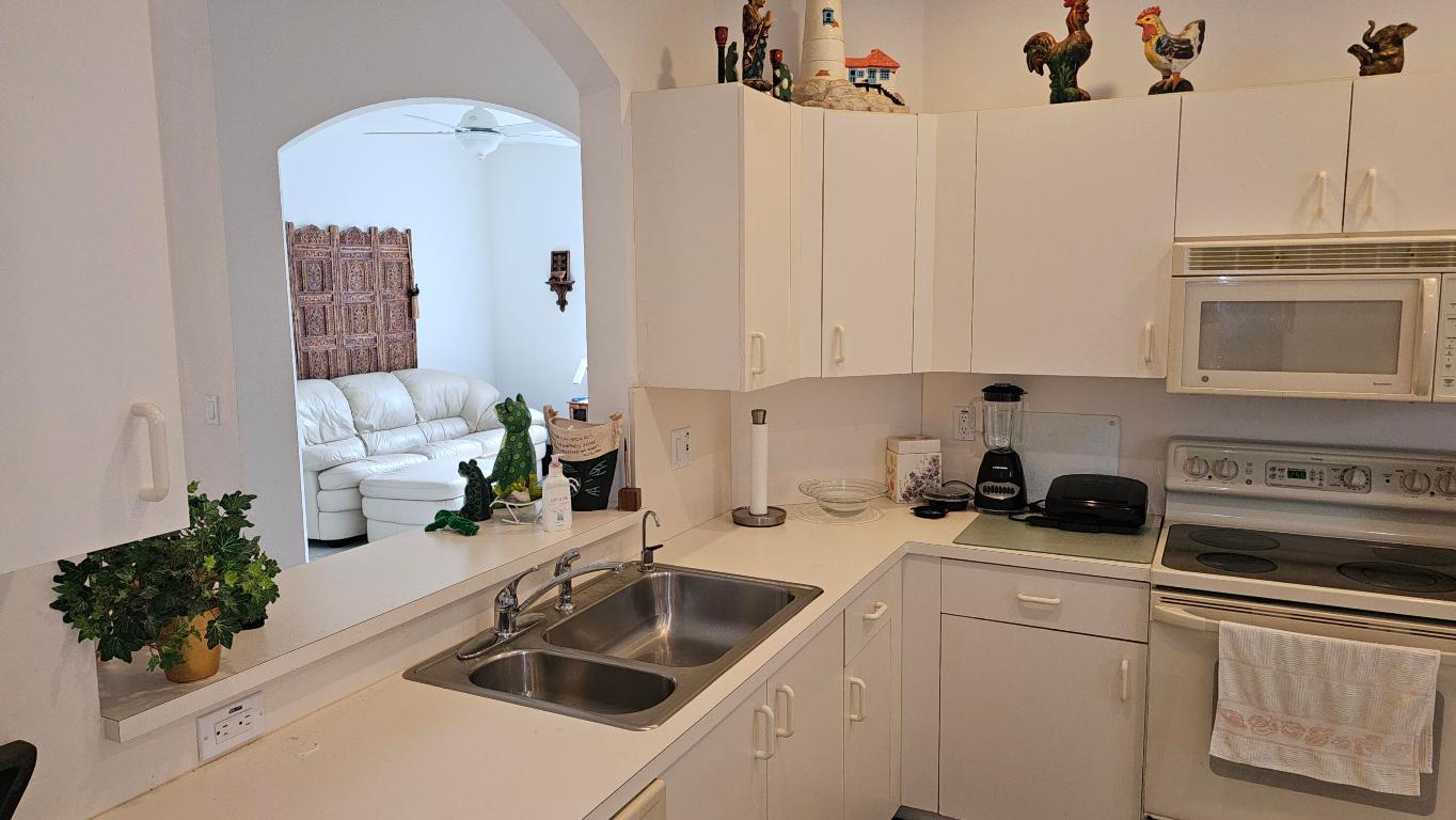 PALM ISLES WEST - Residential