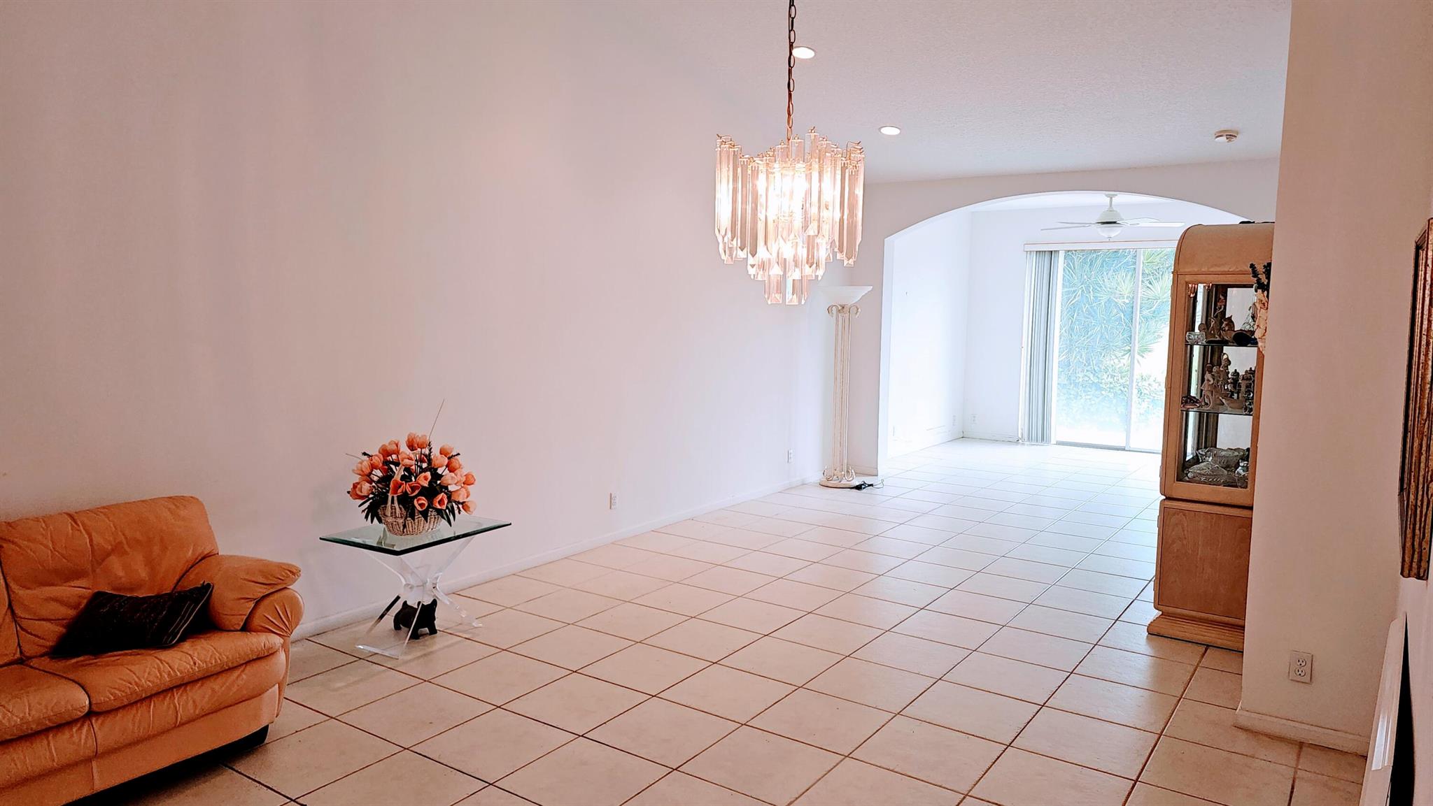 PALM ISLES WEST - Residential