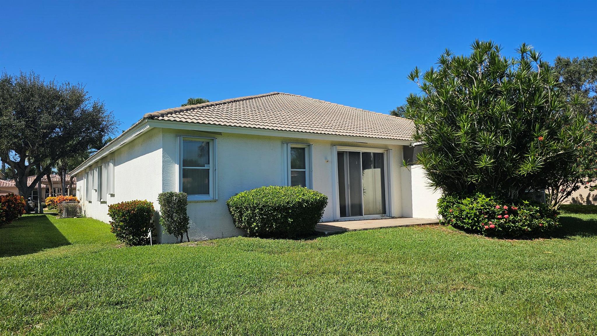 PALM ISLES WEST - Residential