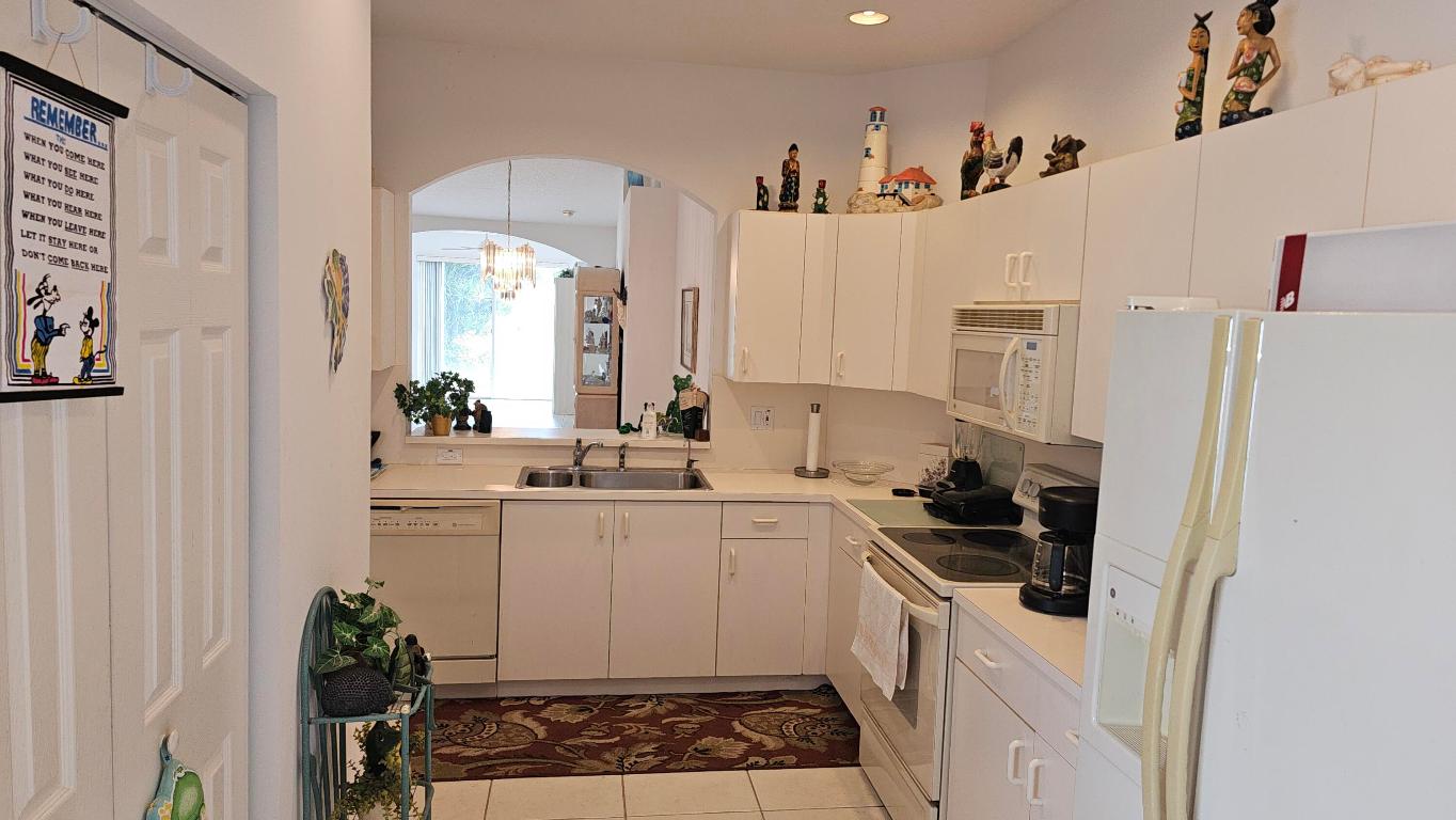 PALM ISLES WEST - Residential