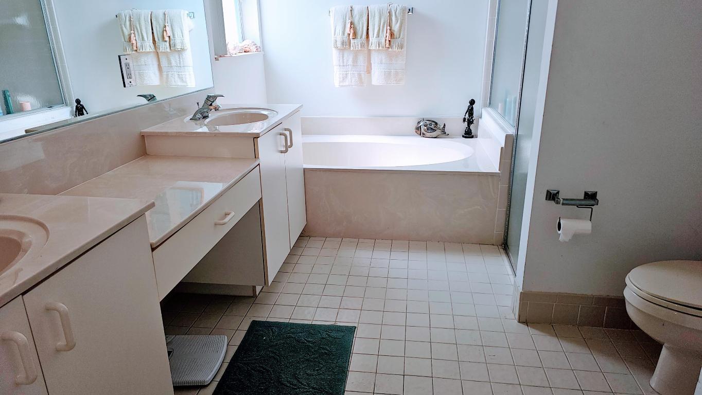 PALM ISLES WEST - Residential