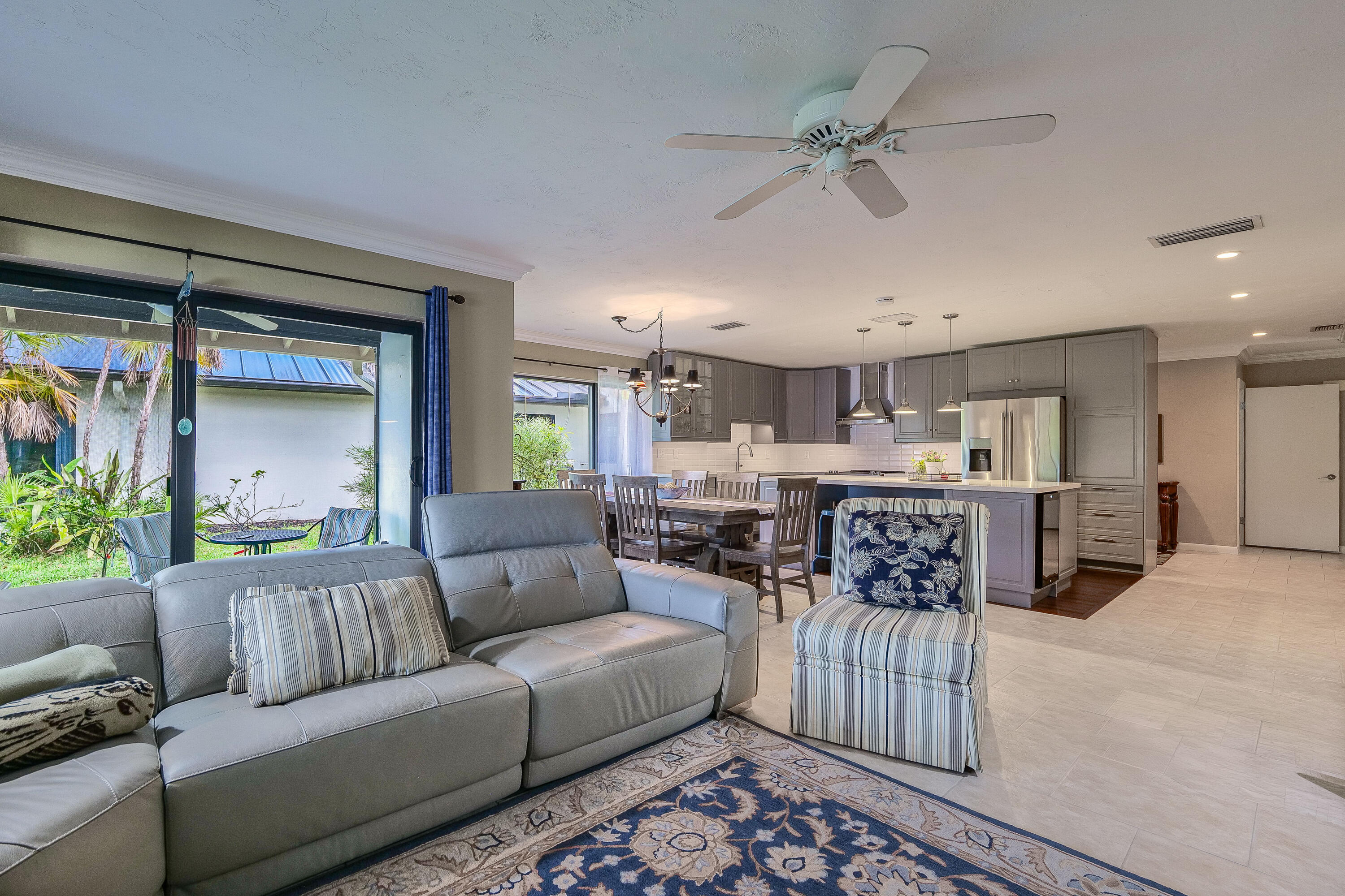 HILLS OF INVERRARY - Residential