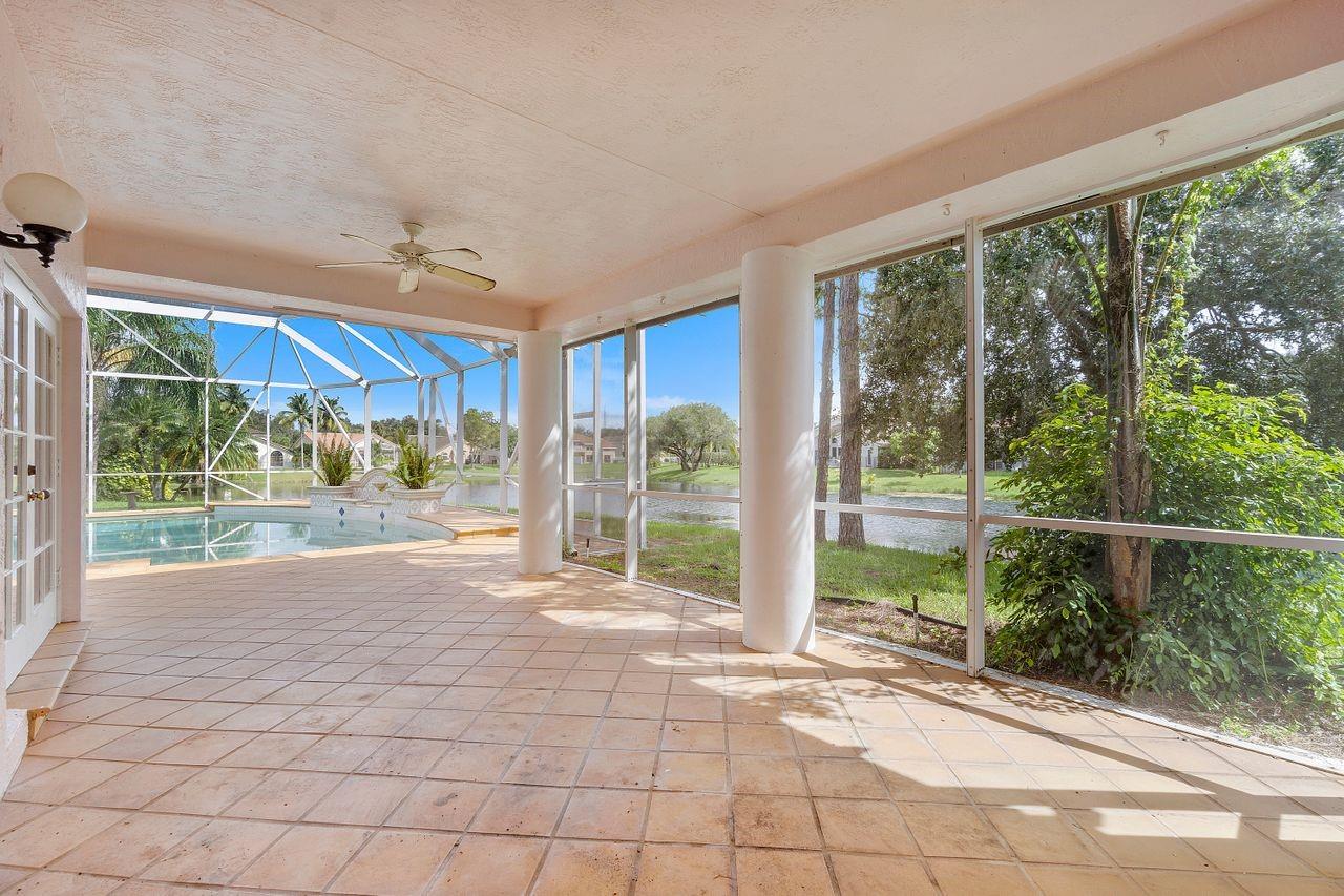 Countrys Point 119-29 B - Residential