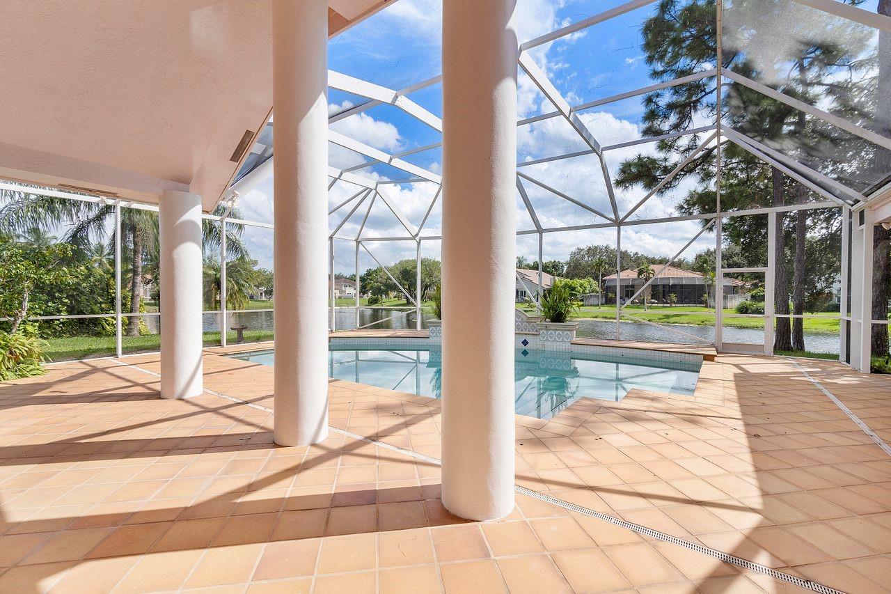 Countrys Point 119-29 B - Residential