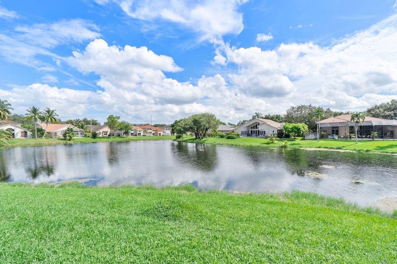 Countrys Point 119-29 B - Residential