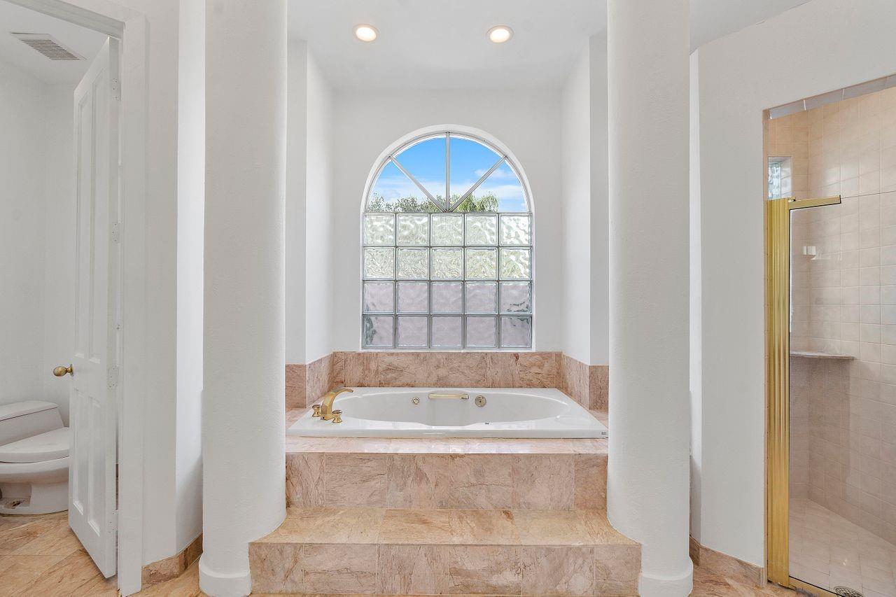 Countrys Point 119-29 B - Residential