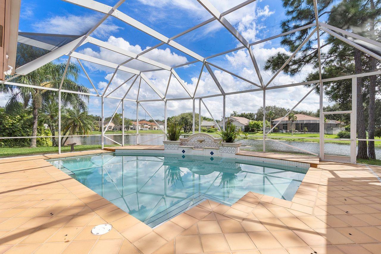 Countrys Point 119-29 B - Residential