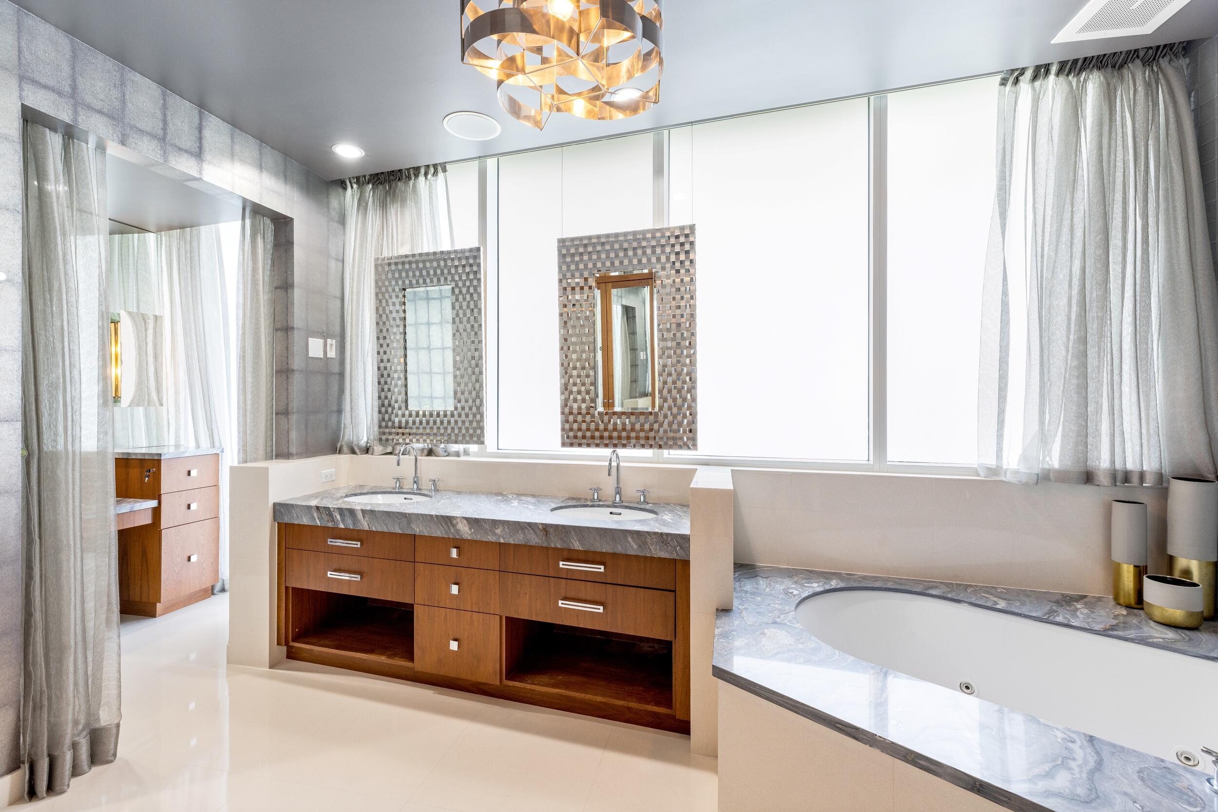 ONE THOUSAND OCEAN - Residential