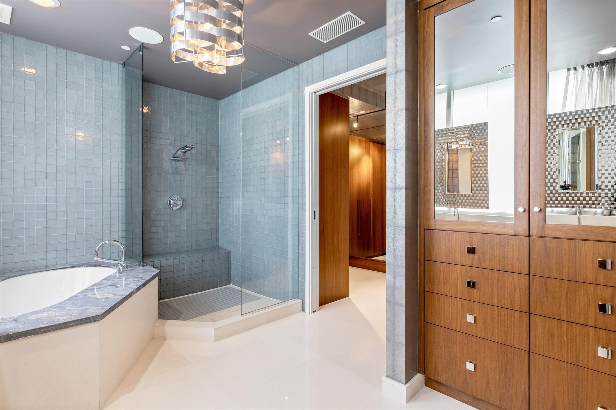 ONE THOUSAND OCEAN - Residential