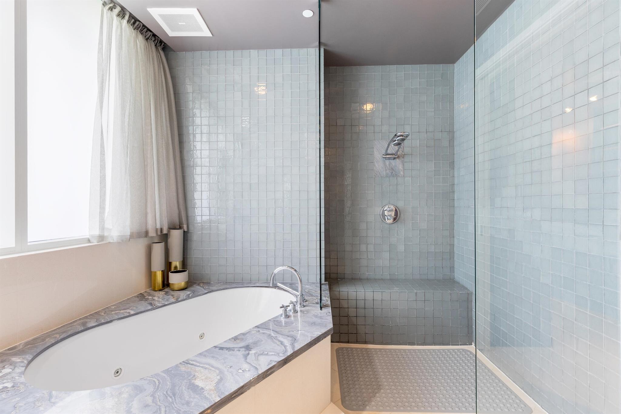 ONE THOUSAND OCEAN - Residential