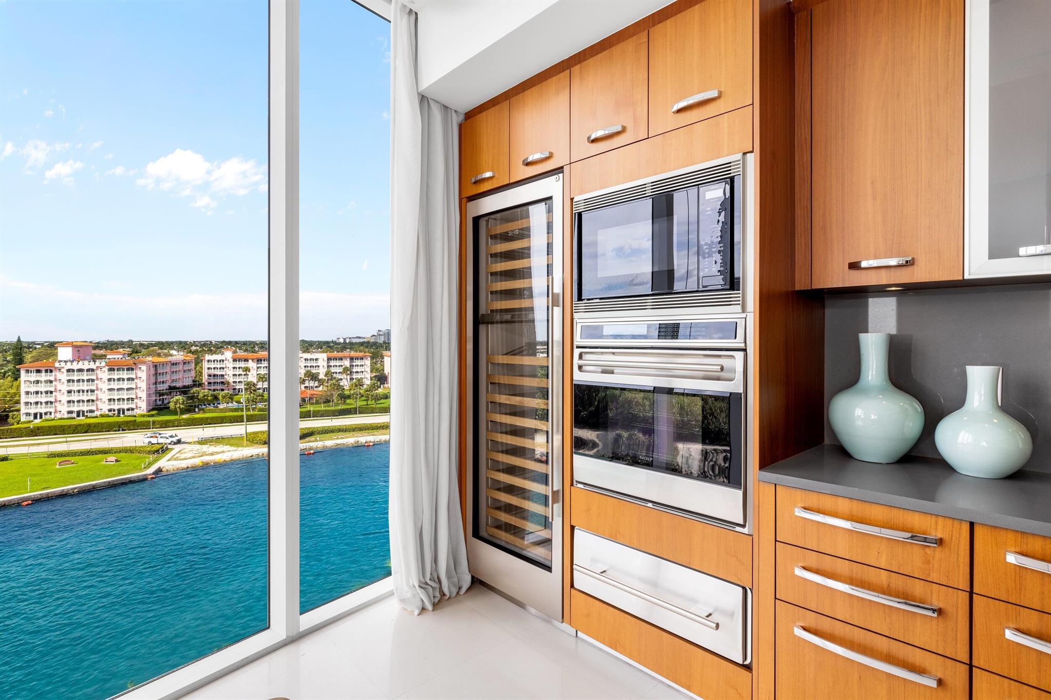 ONE THOUSAND OCEAN - Residential