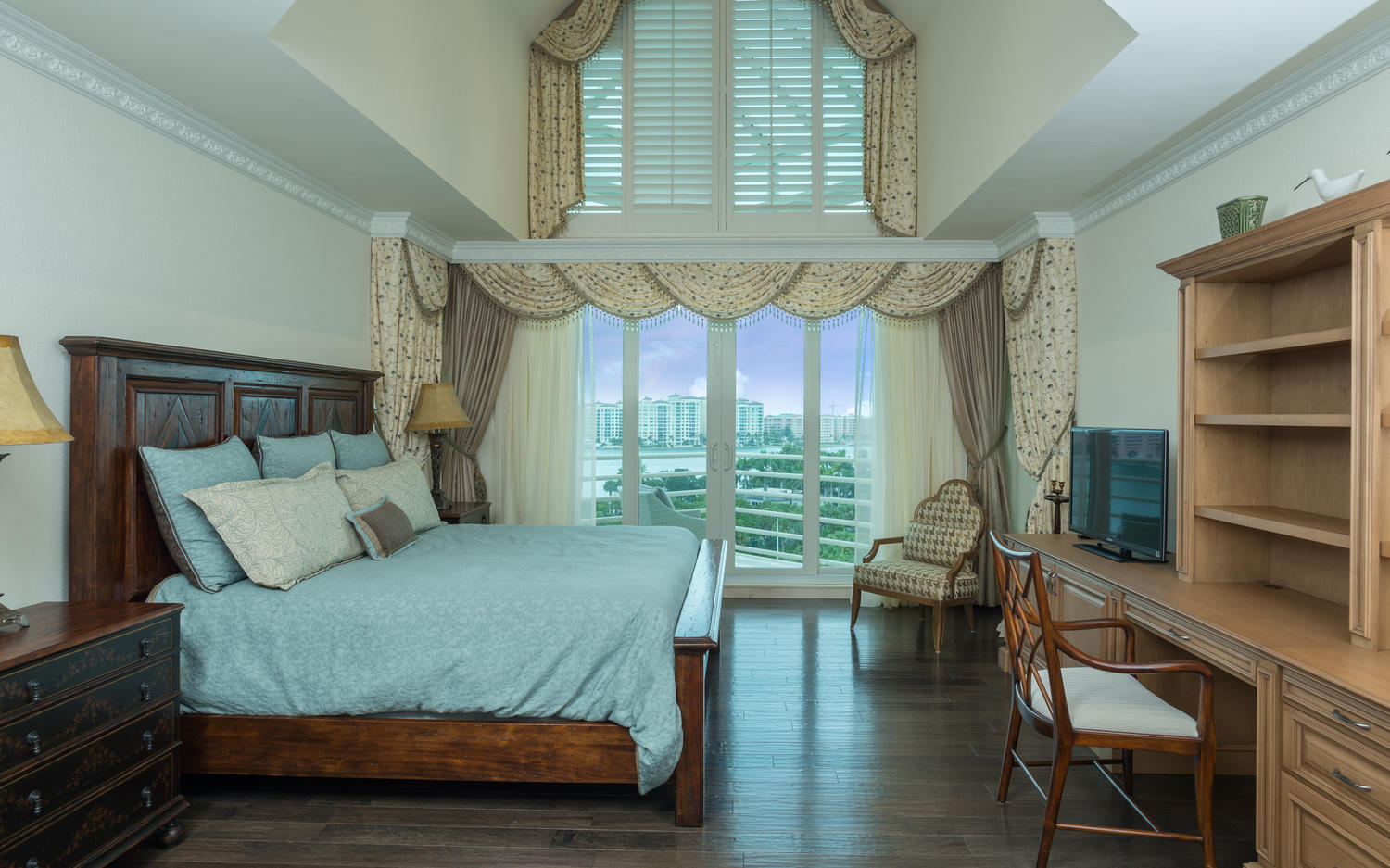 PRESIDENTIAL PLACE CONDO - Residential