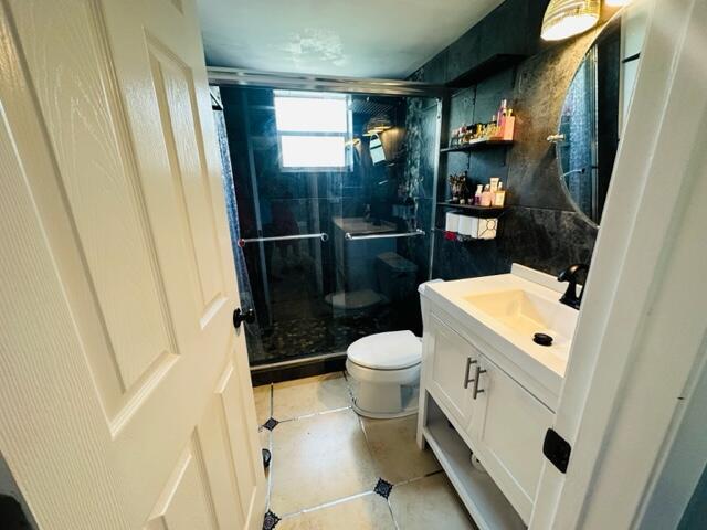 RAMBLEWOOD EAST CONDO - Residential Lease