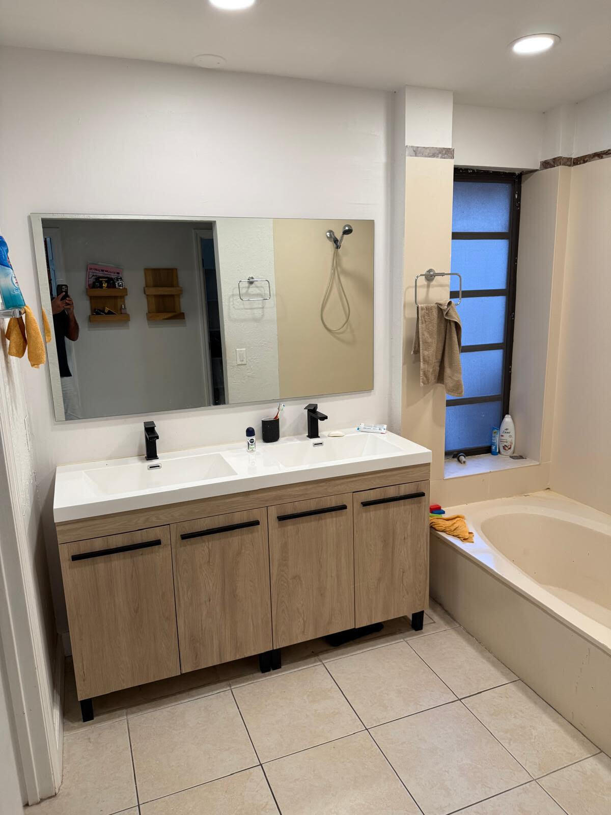 TOWNHOUSES OF EMERALD HILLS - Residential Lease