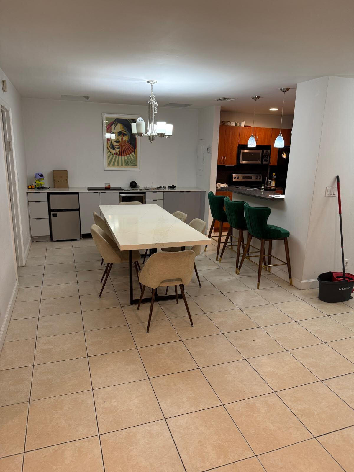 TOWNHOUSES OF EMERALD HILLS - Residential Lease