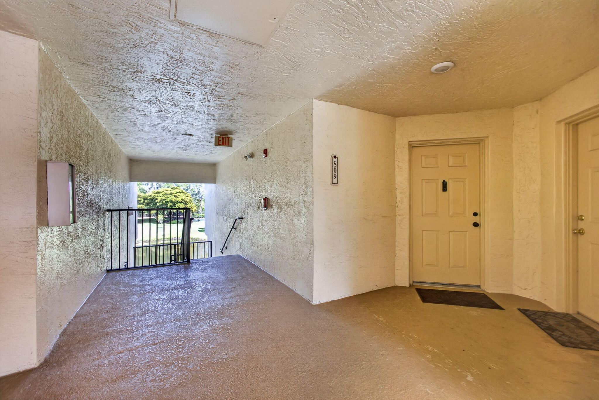 800 S Crestwood Ct Court S 809