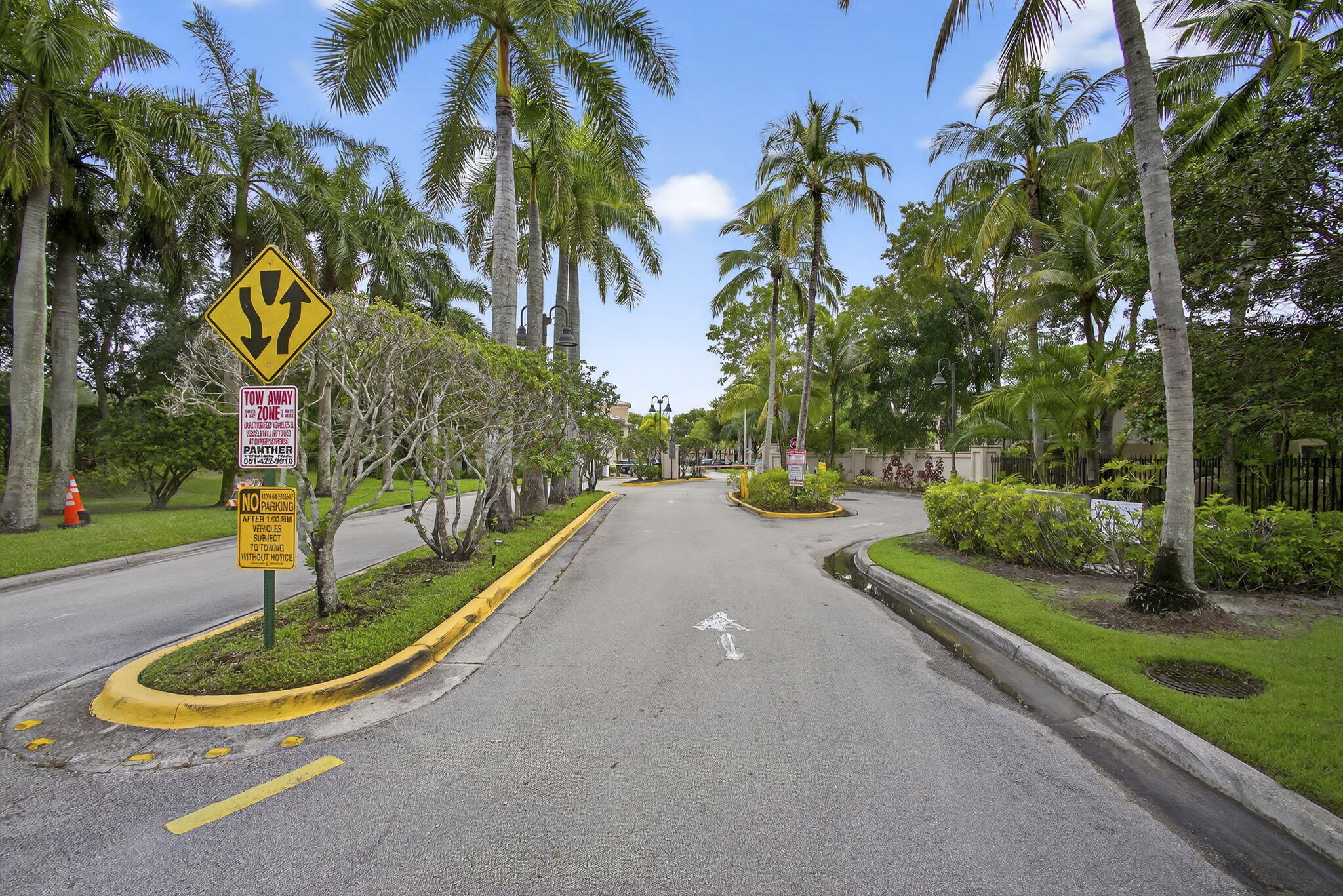GRAND VIEW AT CRESTWOOD CONDO - Residential