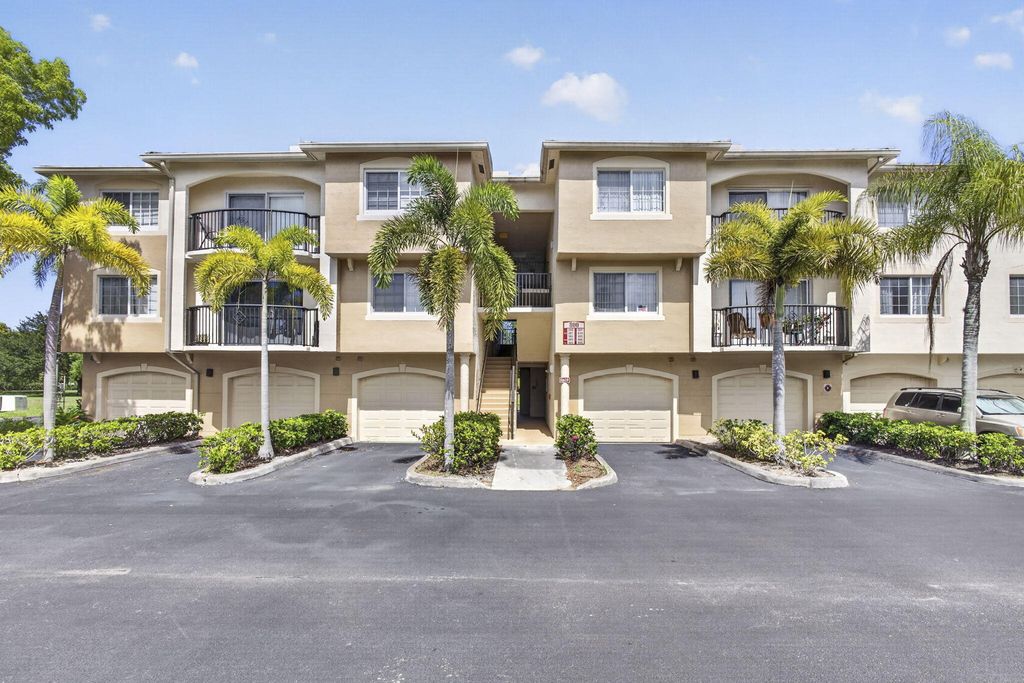 Photo of 800 S Crestwood Ct Court S #809, Royal Palm Beach, FL 33411 (MLS # B26032132)