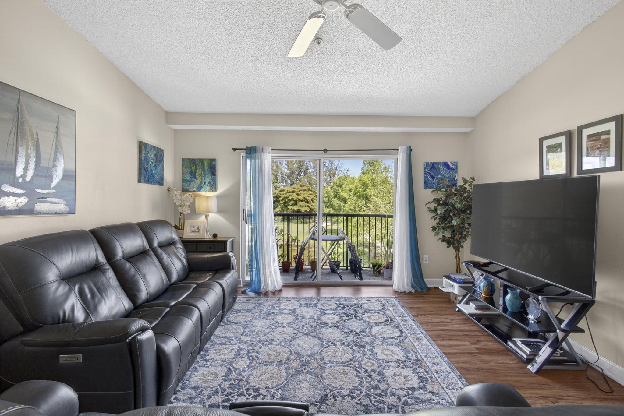 GRAND VIEW AT CRESTWOOD CONDO - Residential