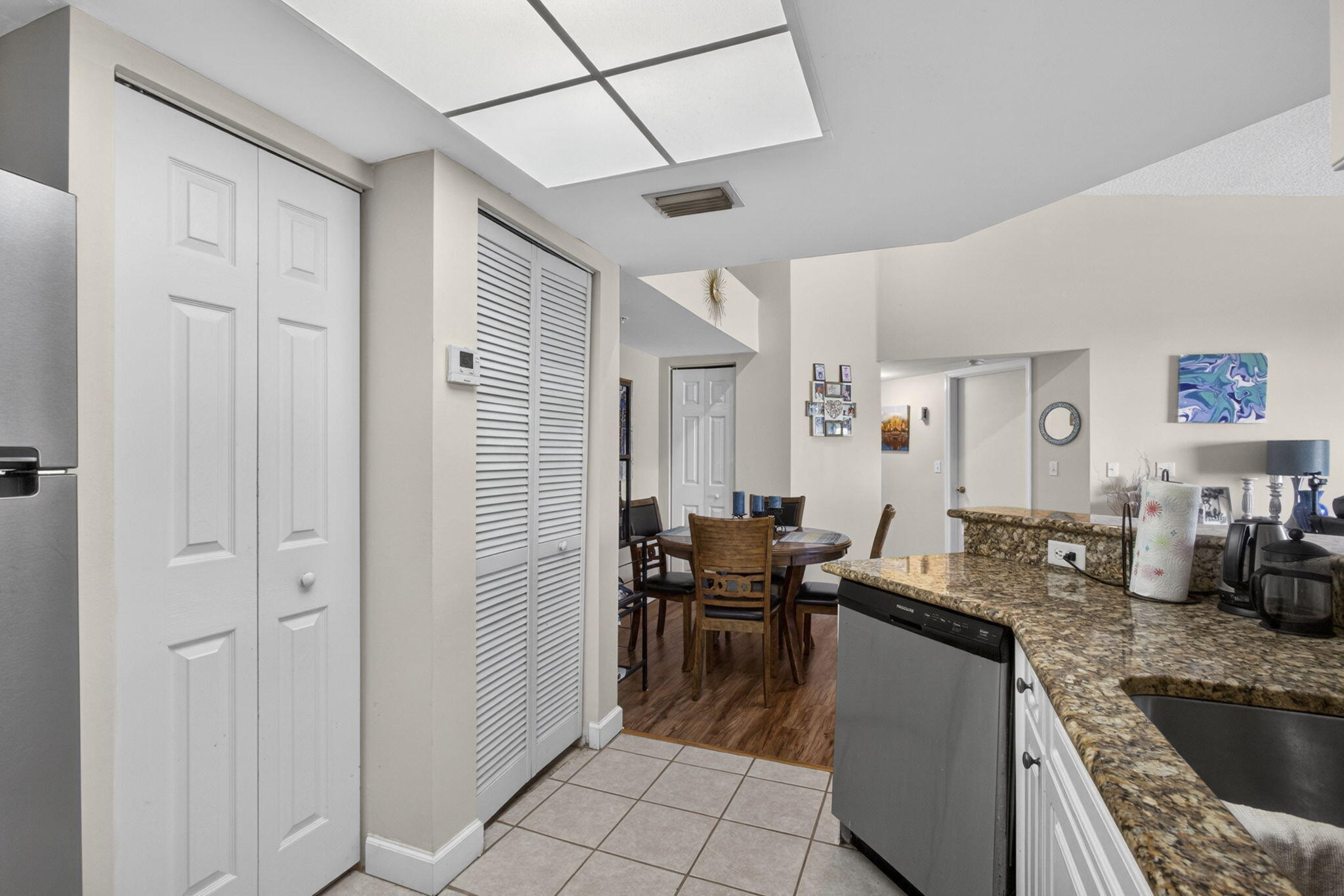 GRAND VIEW AT CRESTWOOD CONDO - Residential