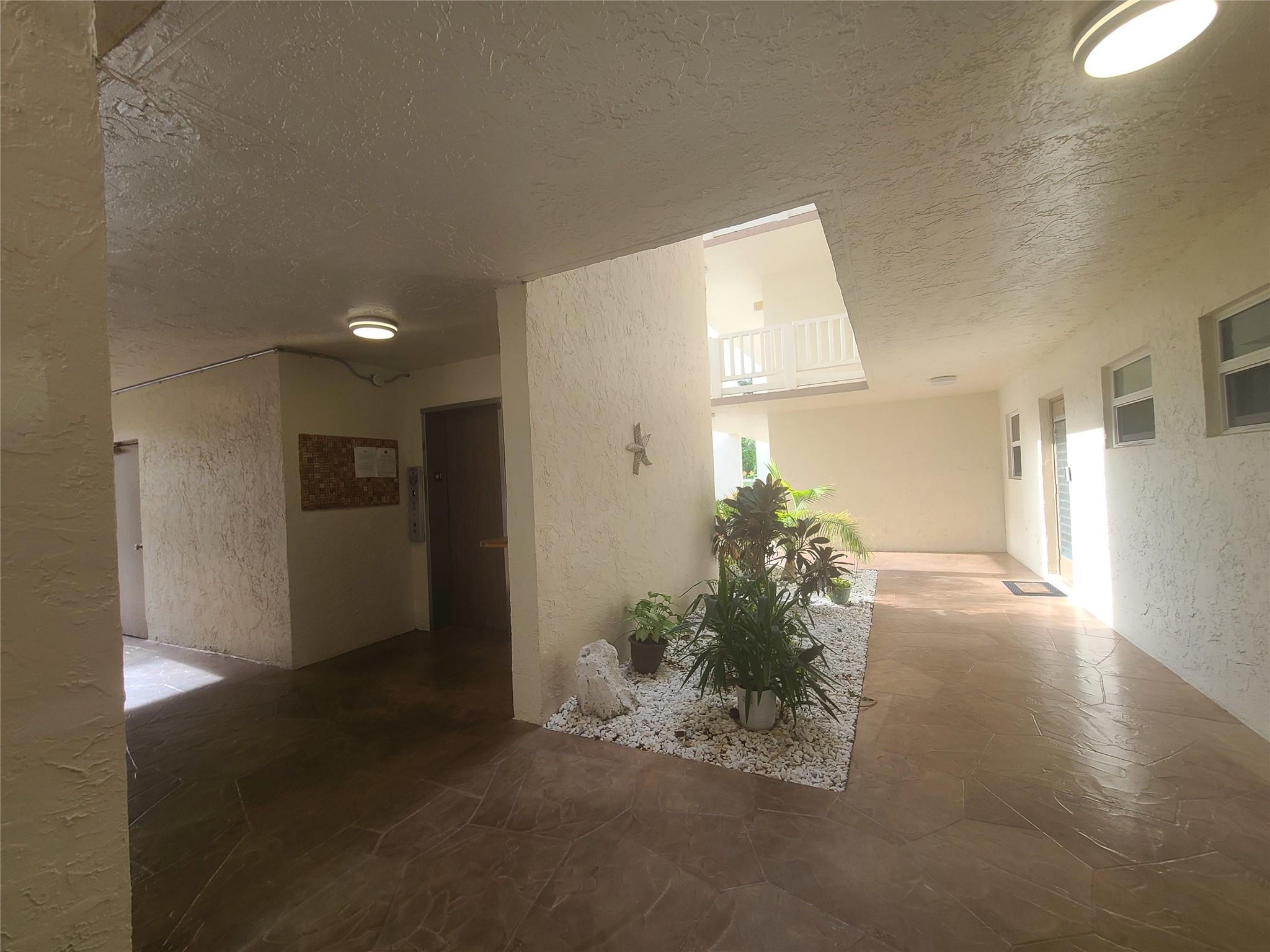 ROYAL PARK GARDENS - Residential