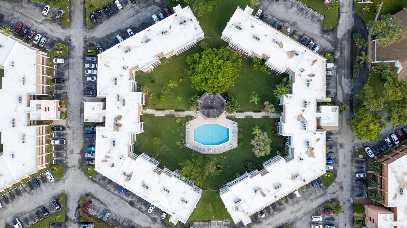 ROYAL PARK GARDENS - Residential