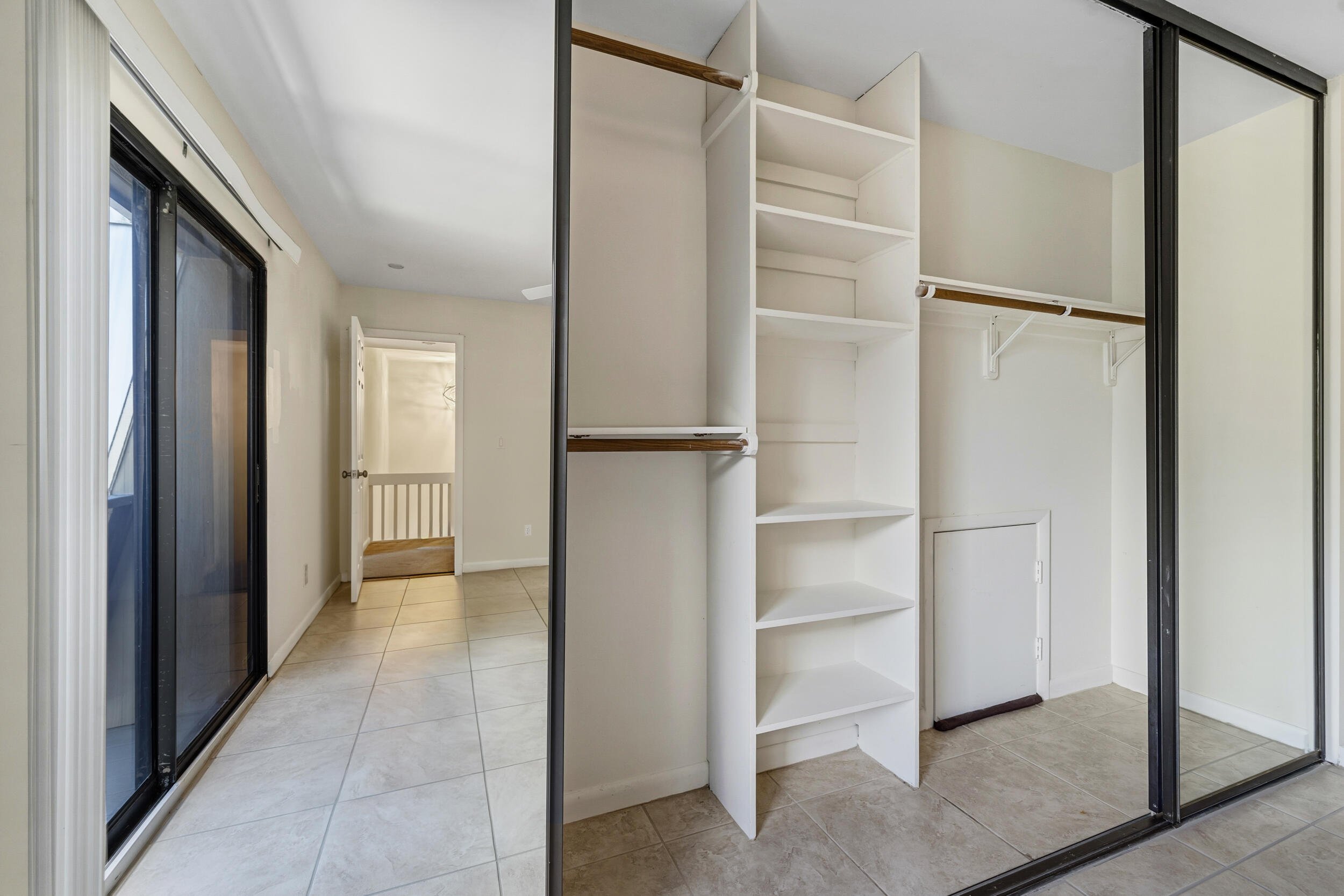 THE COURT YARDS CONDO - Residential