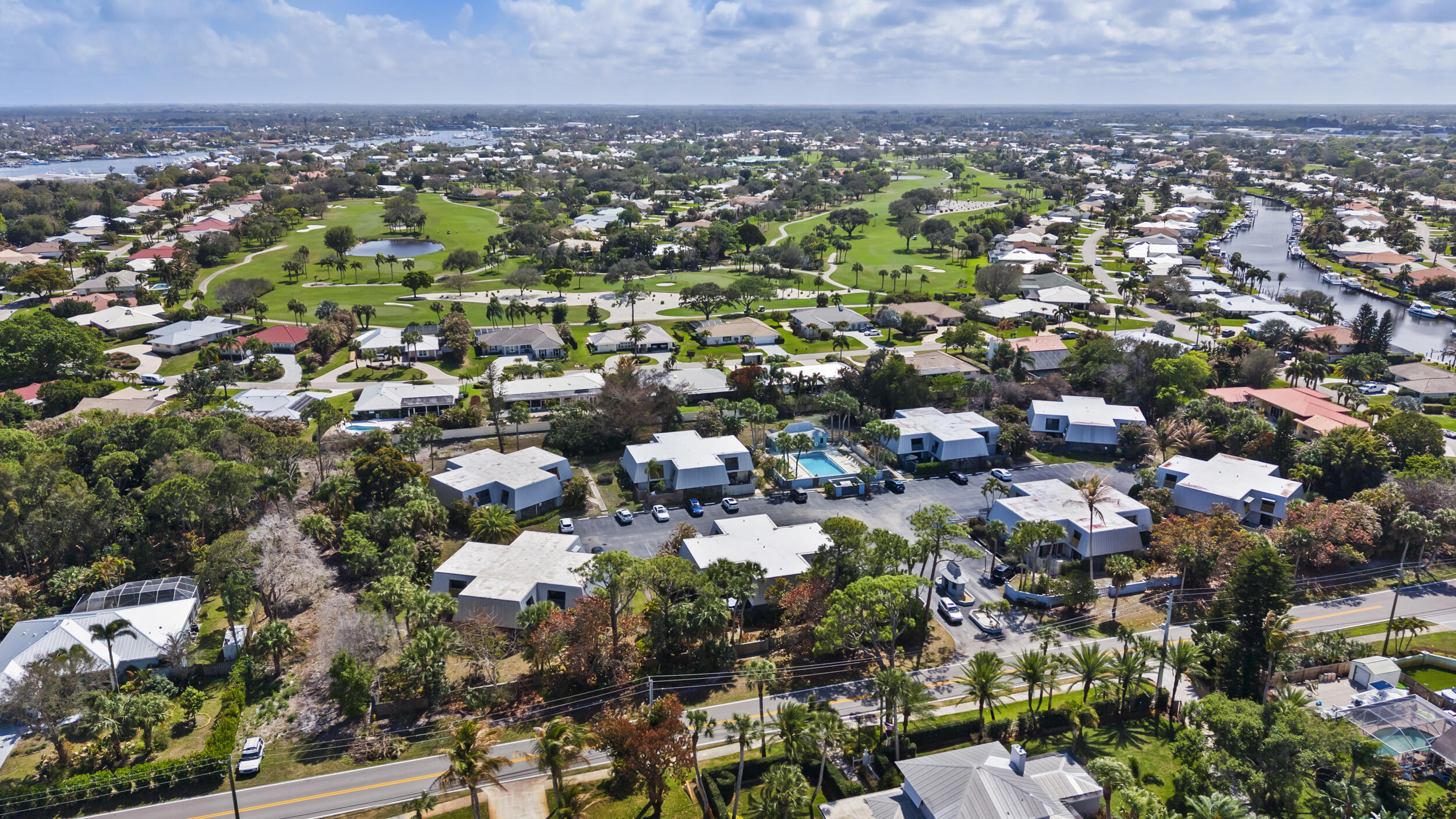 THE COURT YARDS CONDO - Residential