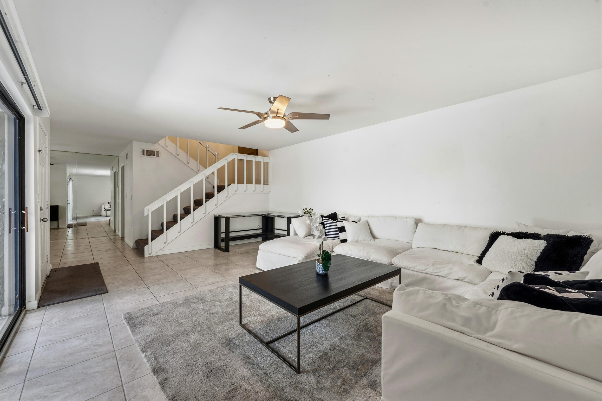 3852 SE Jefferson Street