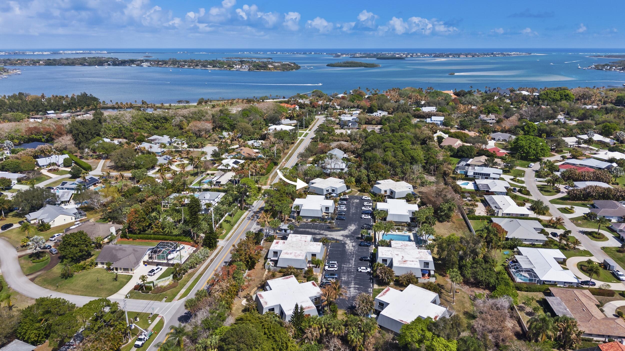 THE COURT YARDS CONDO - Residential