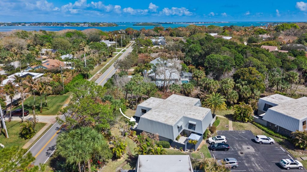 Photo of 3852 SE Jefferson Street, Stuart, FL 34997 (MLS # R11169178)