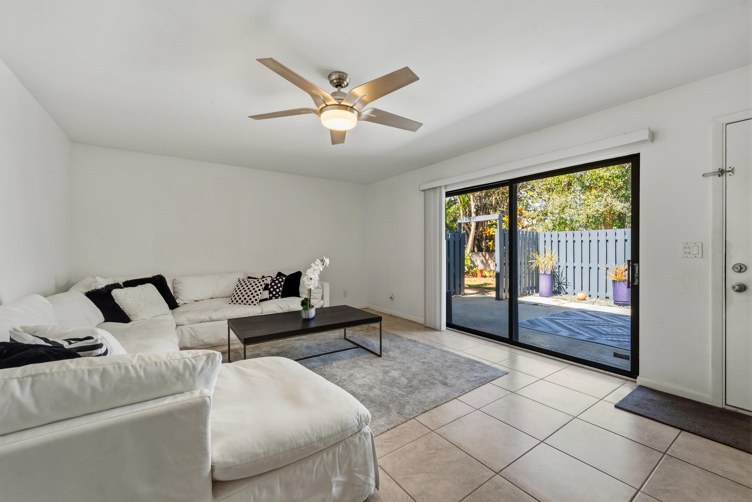 3852 SE Jefferson Street