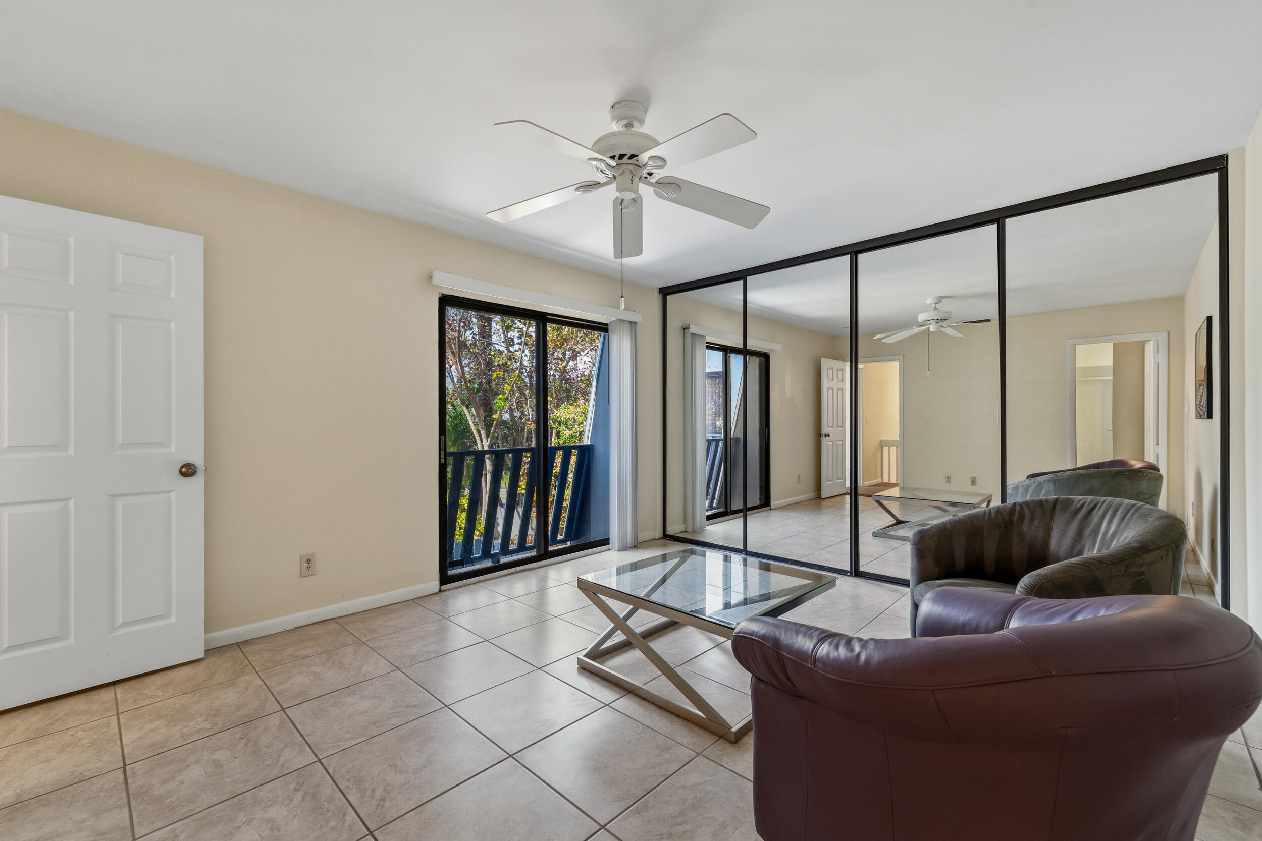 THE COURT YARDS CONDO - Residential