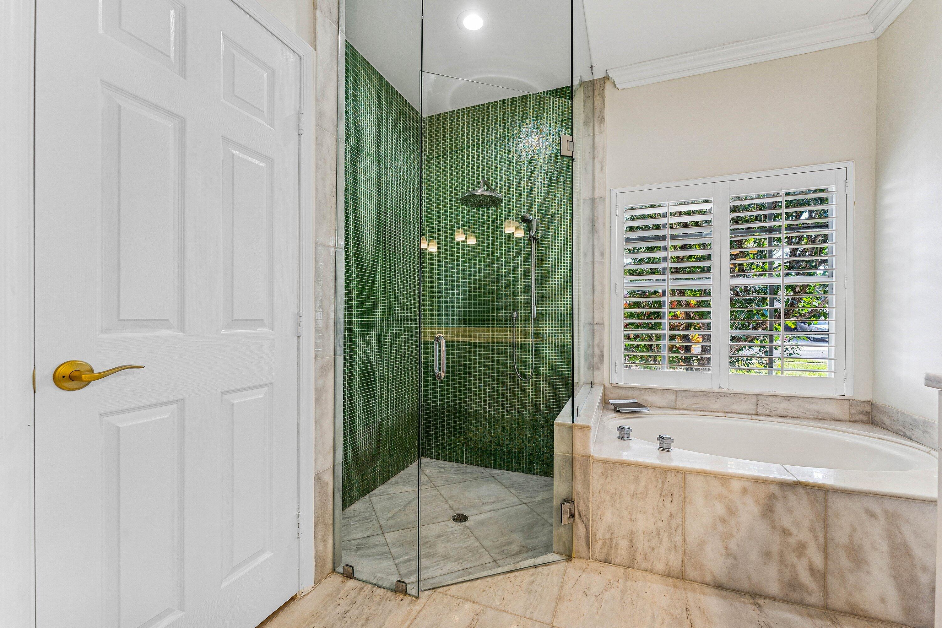 ORANGE POINT 1 - Residential