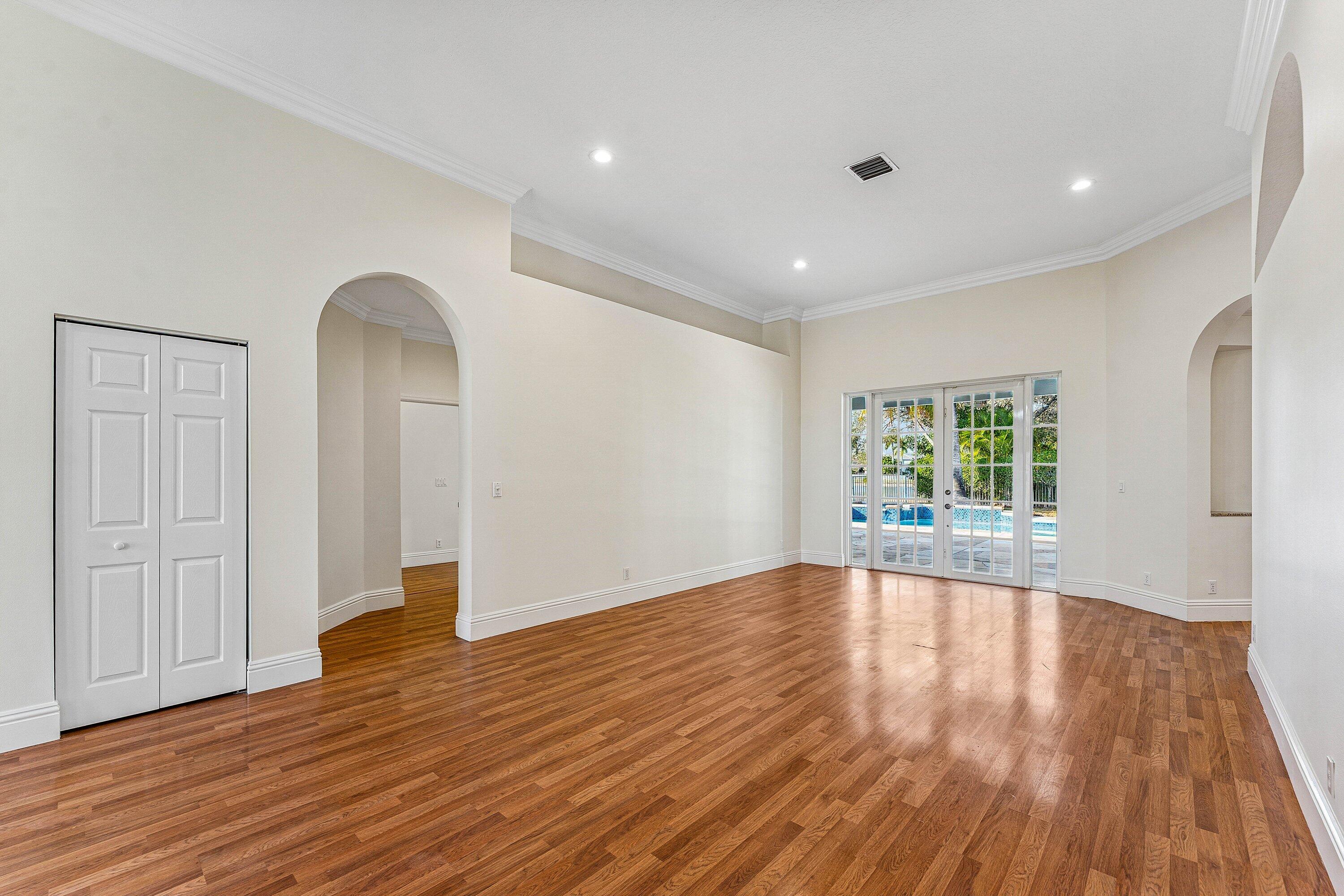 ORANGE POINT 1 - Residential