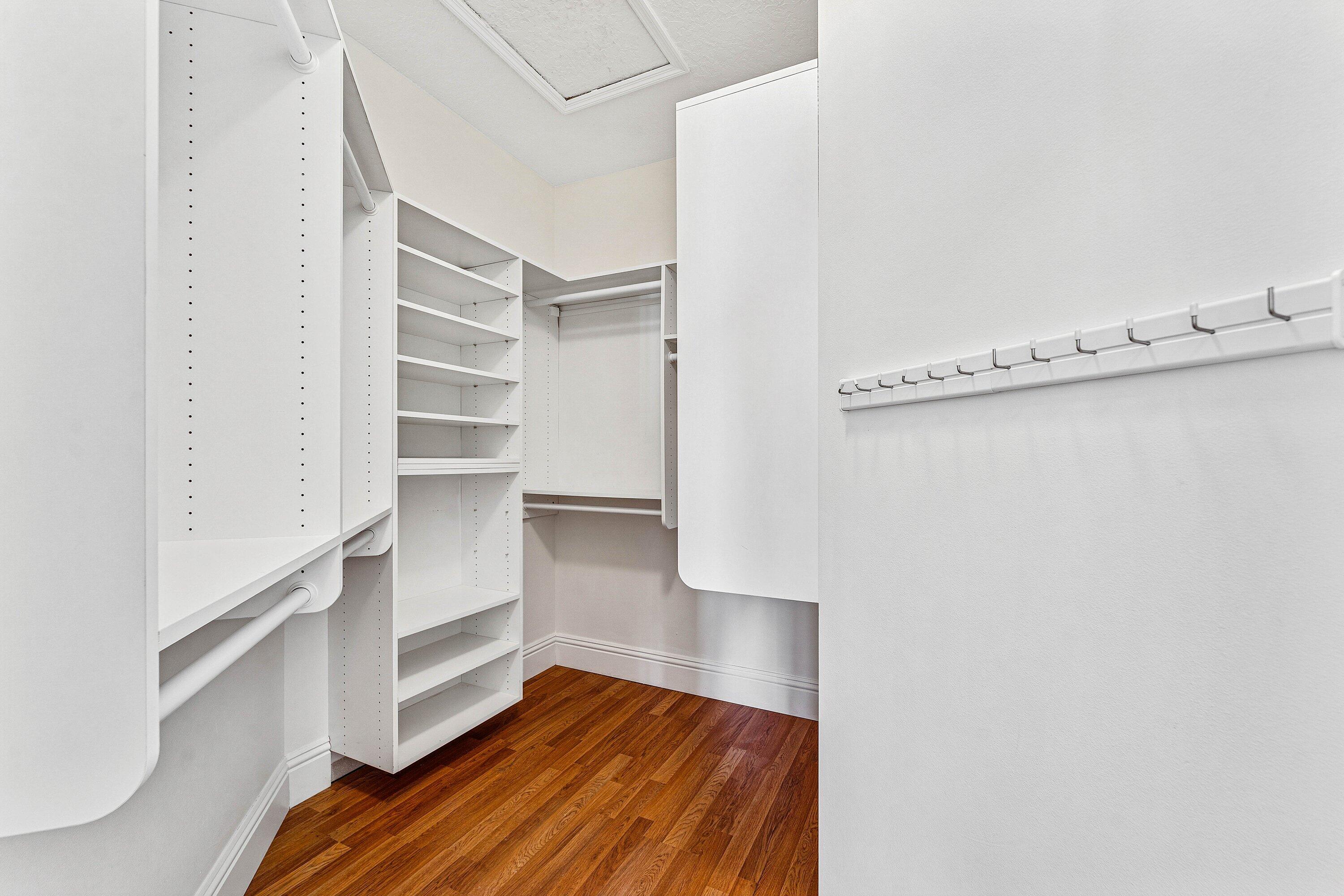 ORANGE POINT 1 - Residential