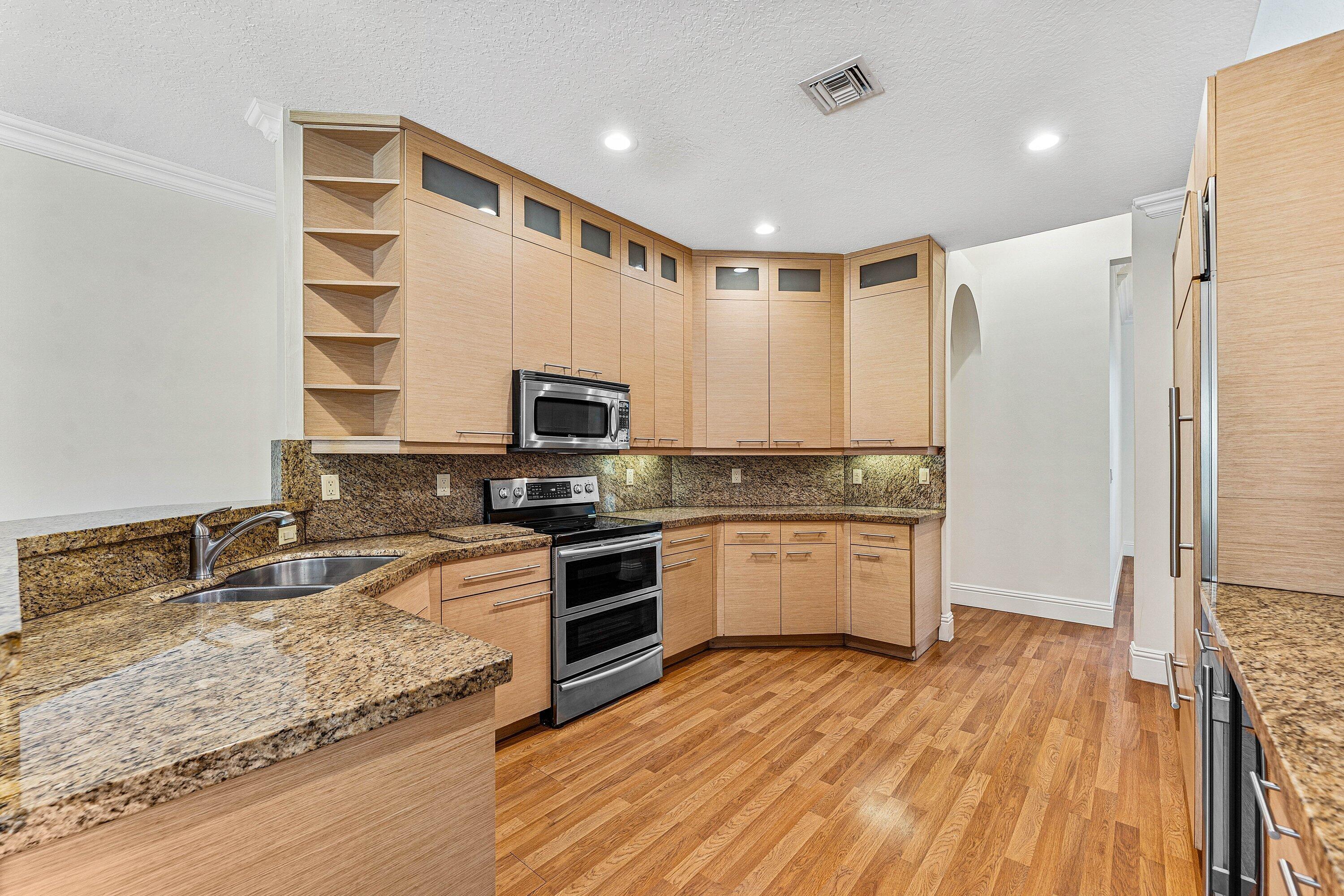 ORANGE POINT 1 - Residential