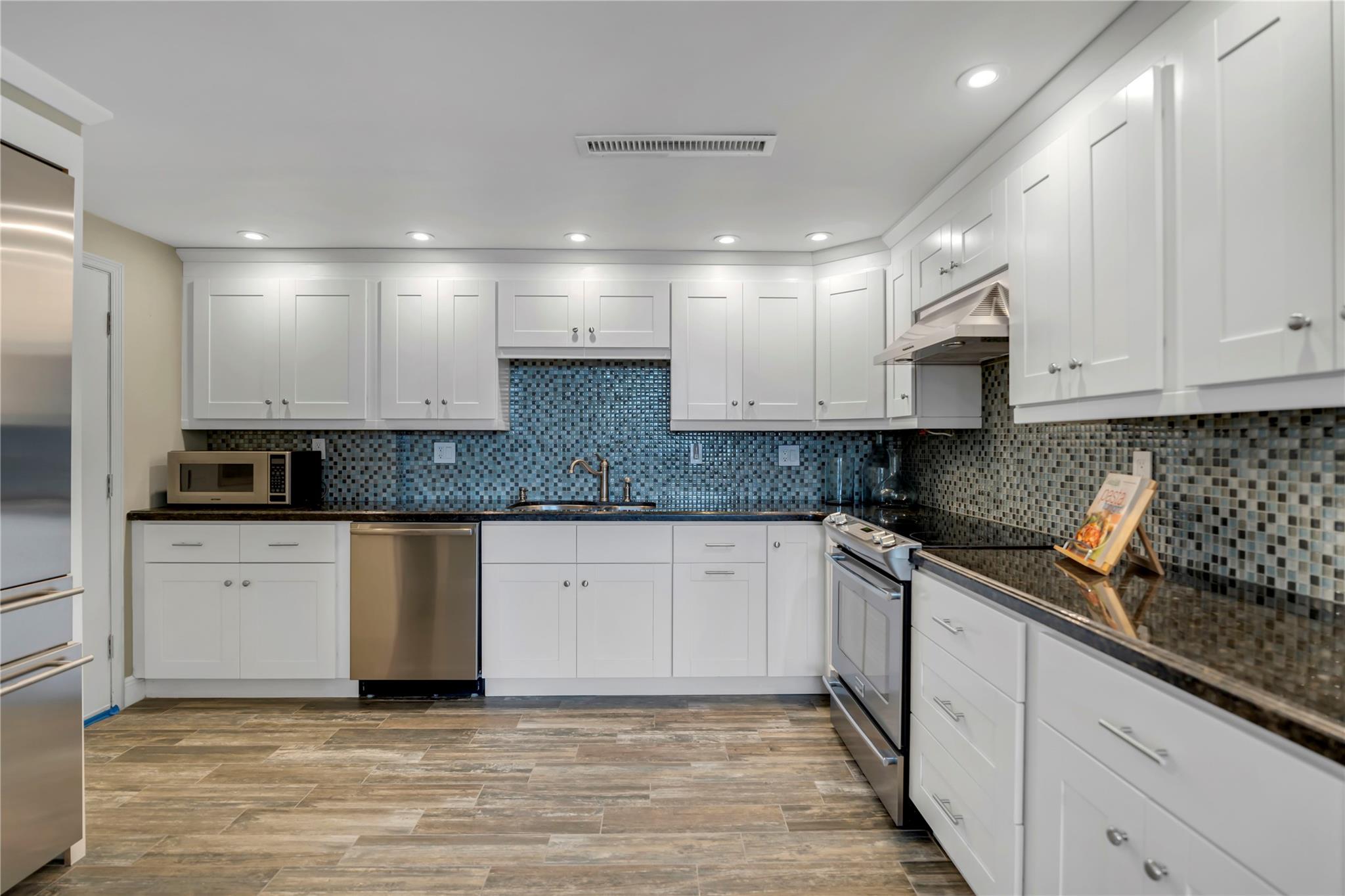 1701 S Ocean Dr 604