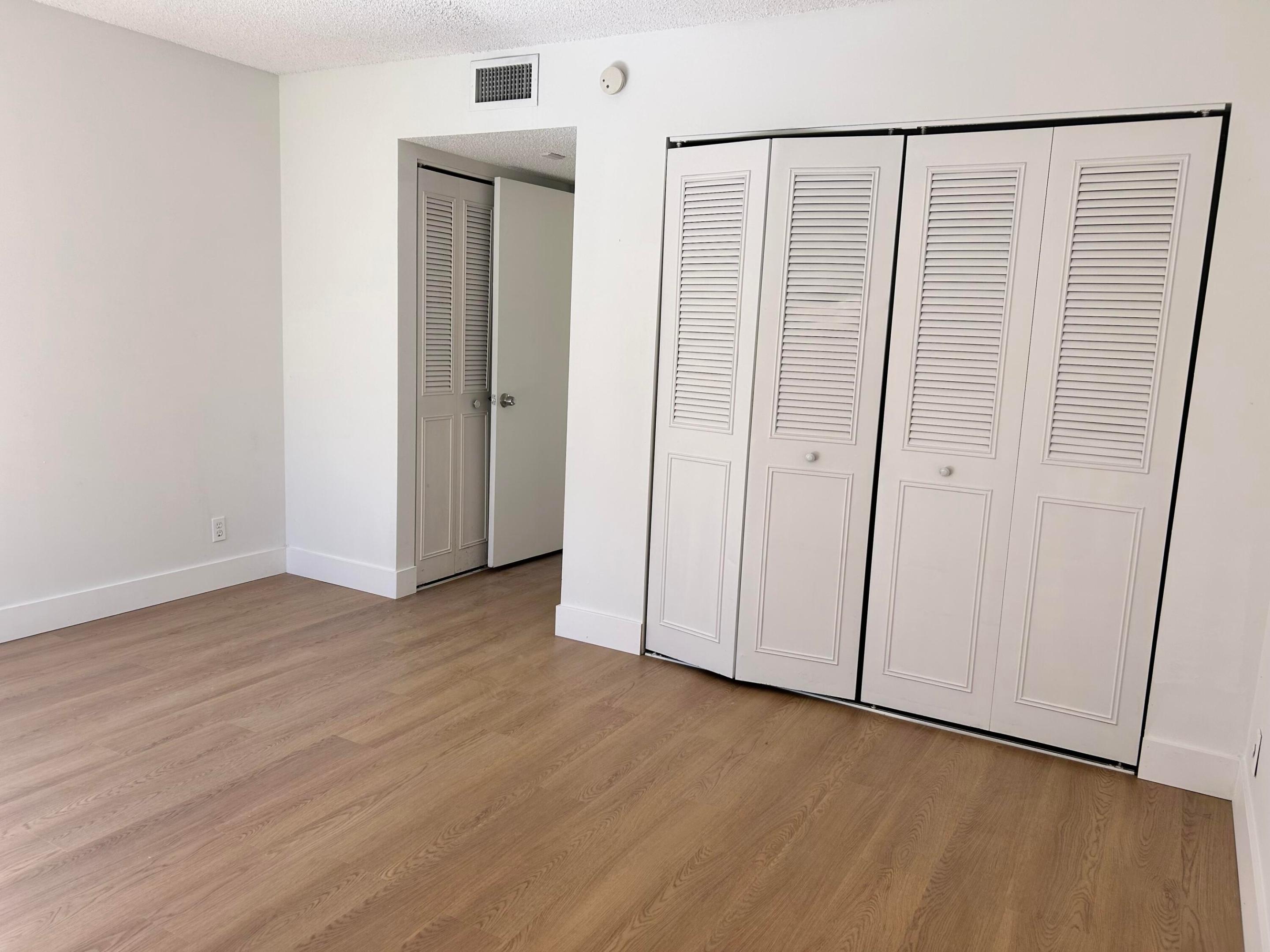 LAKESHORE AT UNIVERSITY PARK - Residential Lease