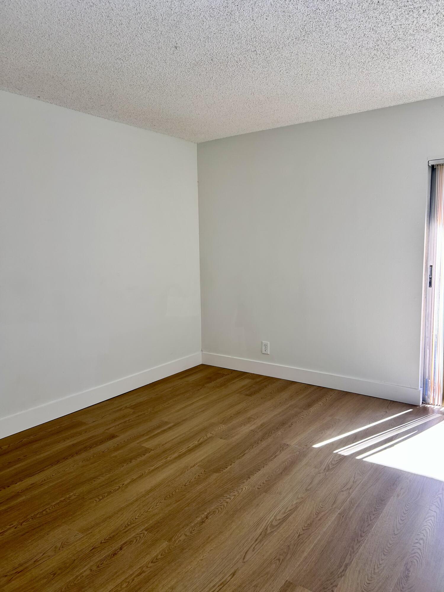 LAKESHORE AT UNIVERSITY PARK - Residential Lease