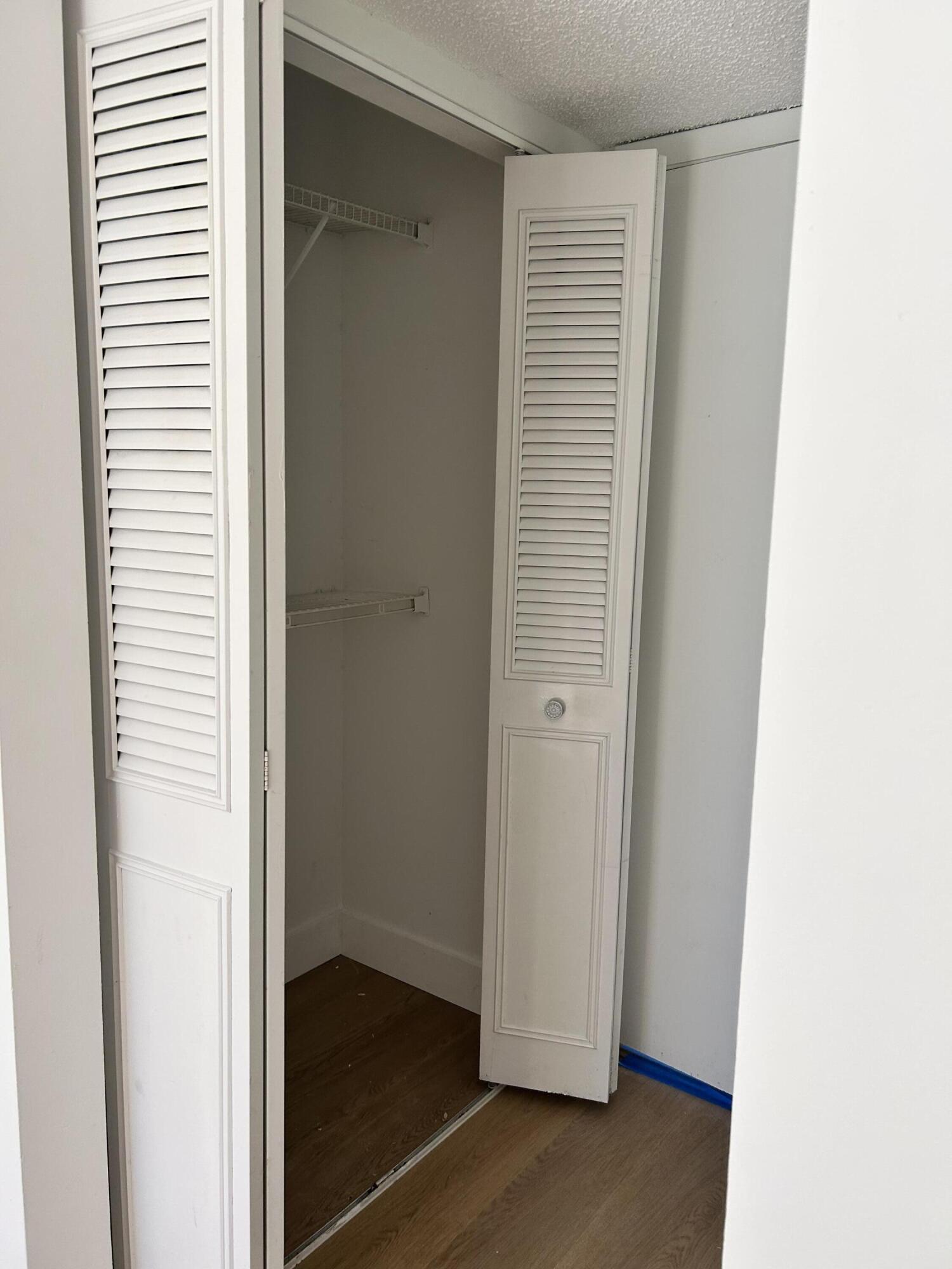 LAKESHORE AT UNIVERSITY PARK - Residential Lease