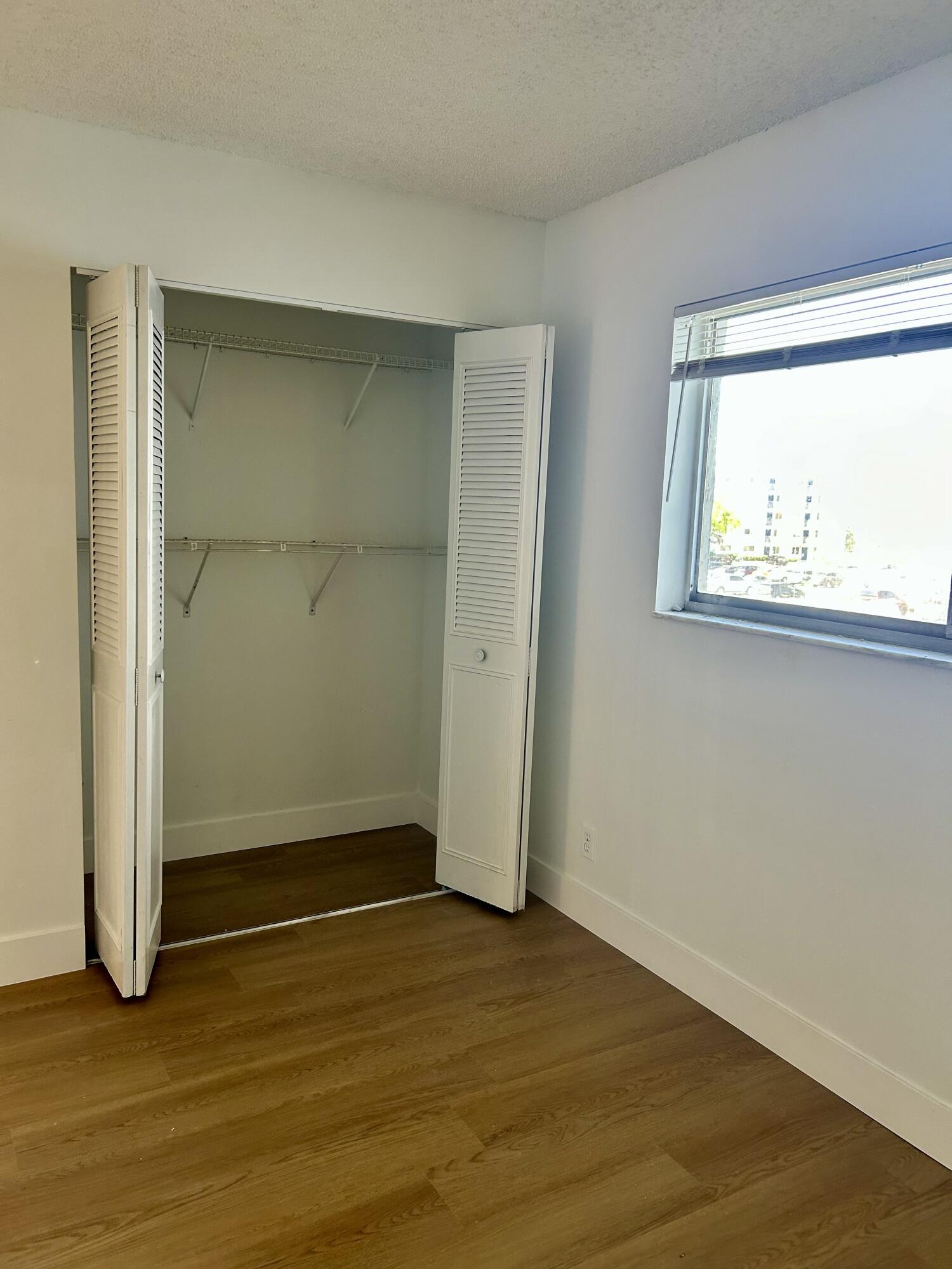 LAKESHORE AT UNIVERSITY PARK - Residential Lease