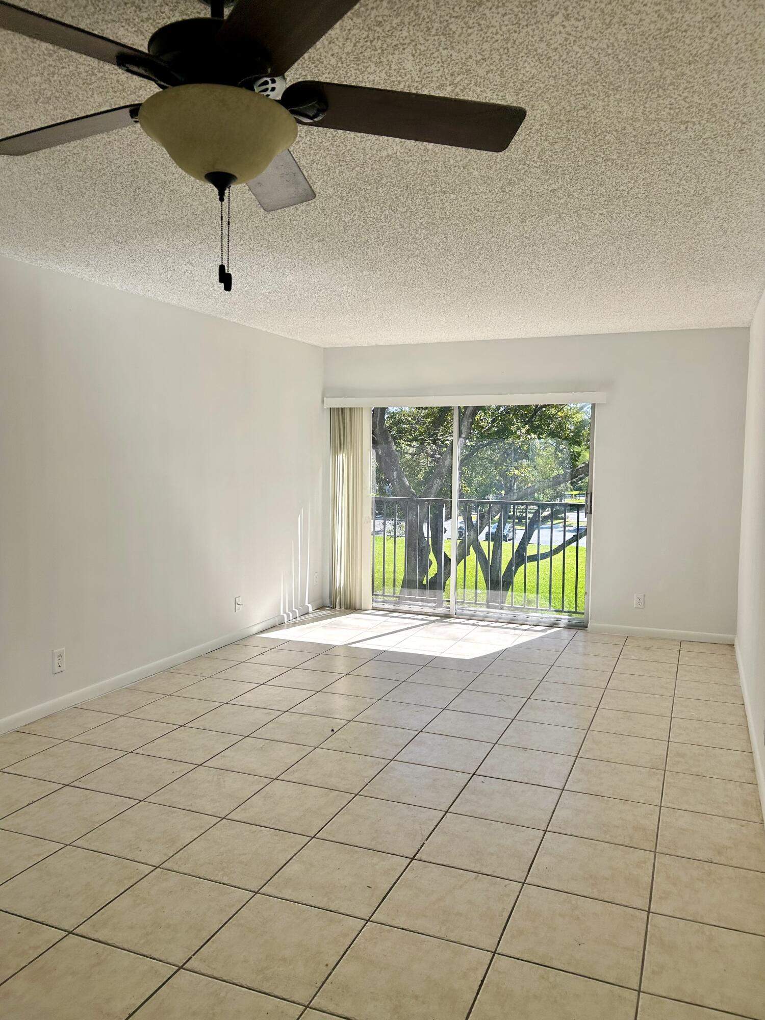 LAKESHORE AT UNIVERSITY PARK - Residential Lease