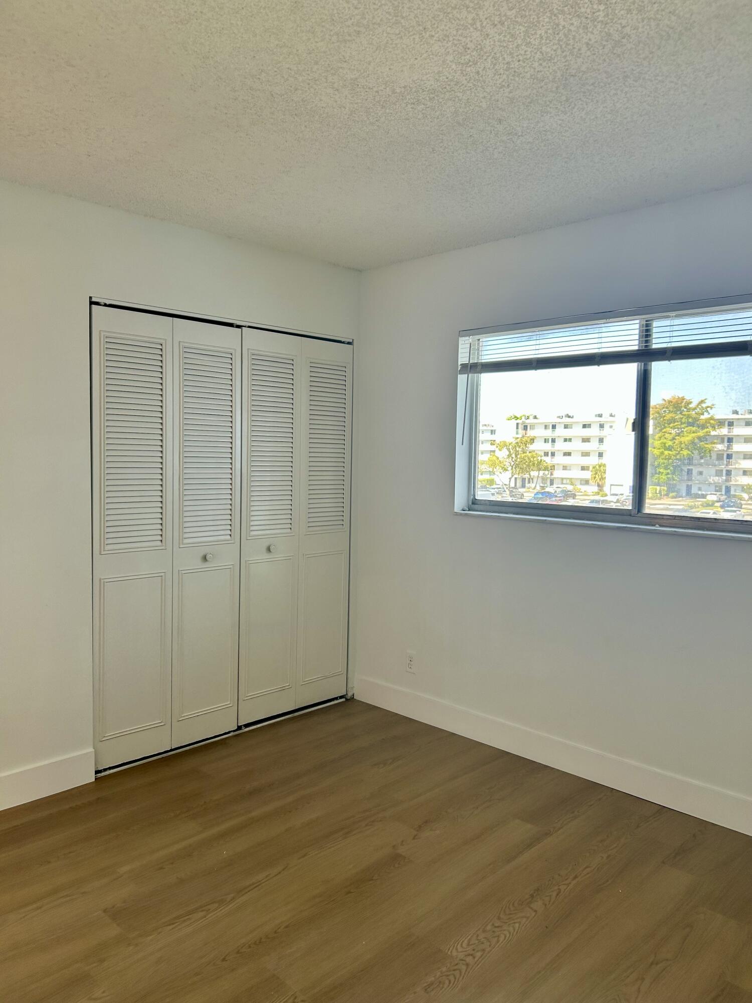 LAKESHORE AT UNIVERSITY PARK - Residential Lease